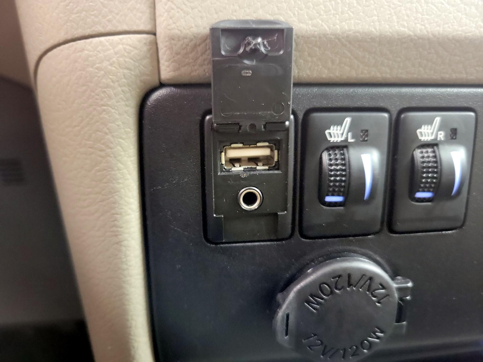 2015 Toyota Sienna XLE Premium - Photo 20