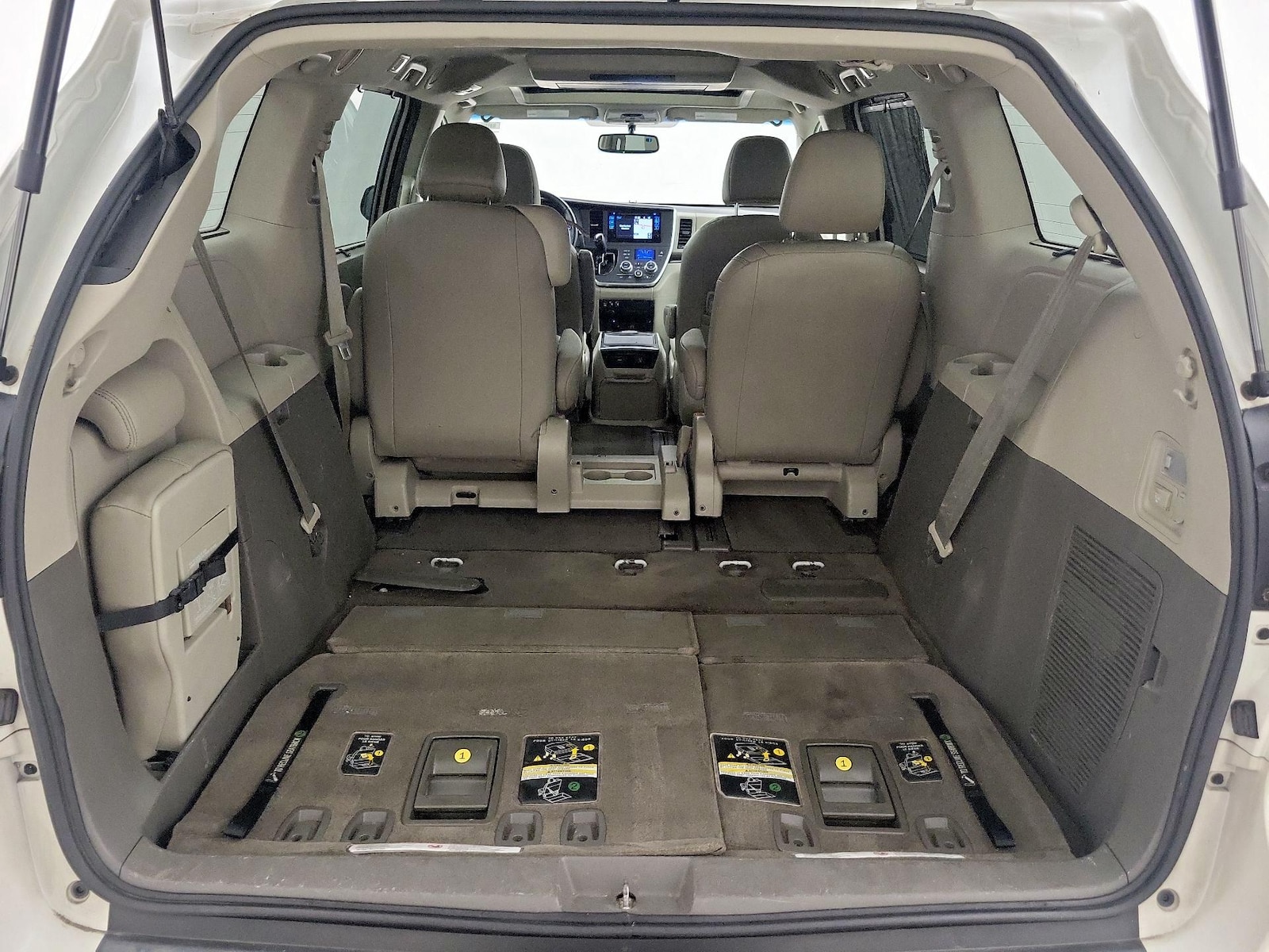2015 Toyota Sienna XLE Premium - Photo 25
