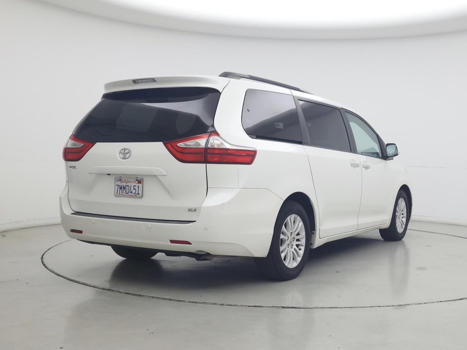 2015 Toyota Sienna XLE Premium - Photo 9