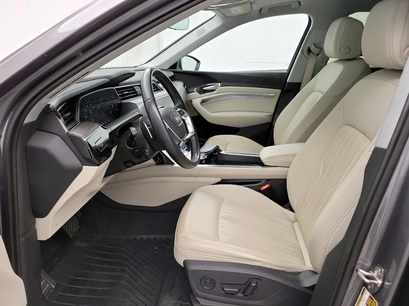 2021 Audi e-tron Premium Plus - Photo 10