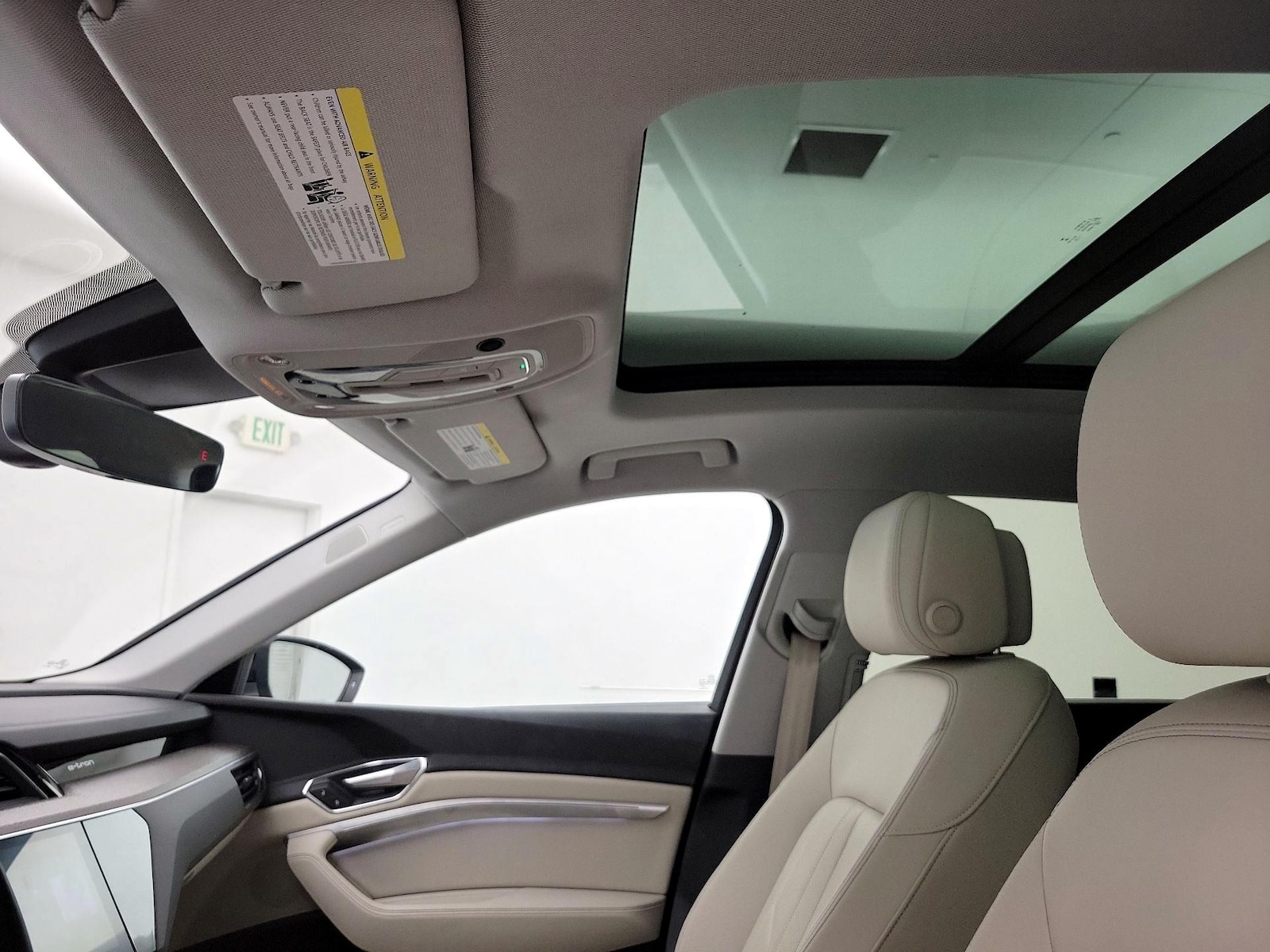 2021 Audi e-tron Premium Plus - Photo 19