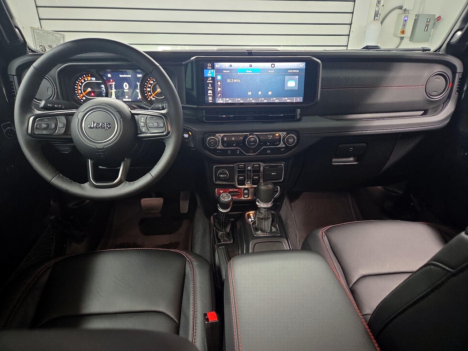 Apple CarPlay® & Android Auto™