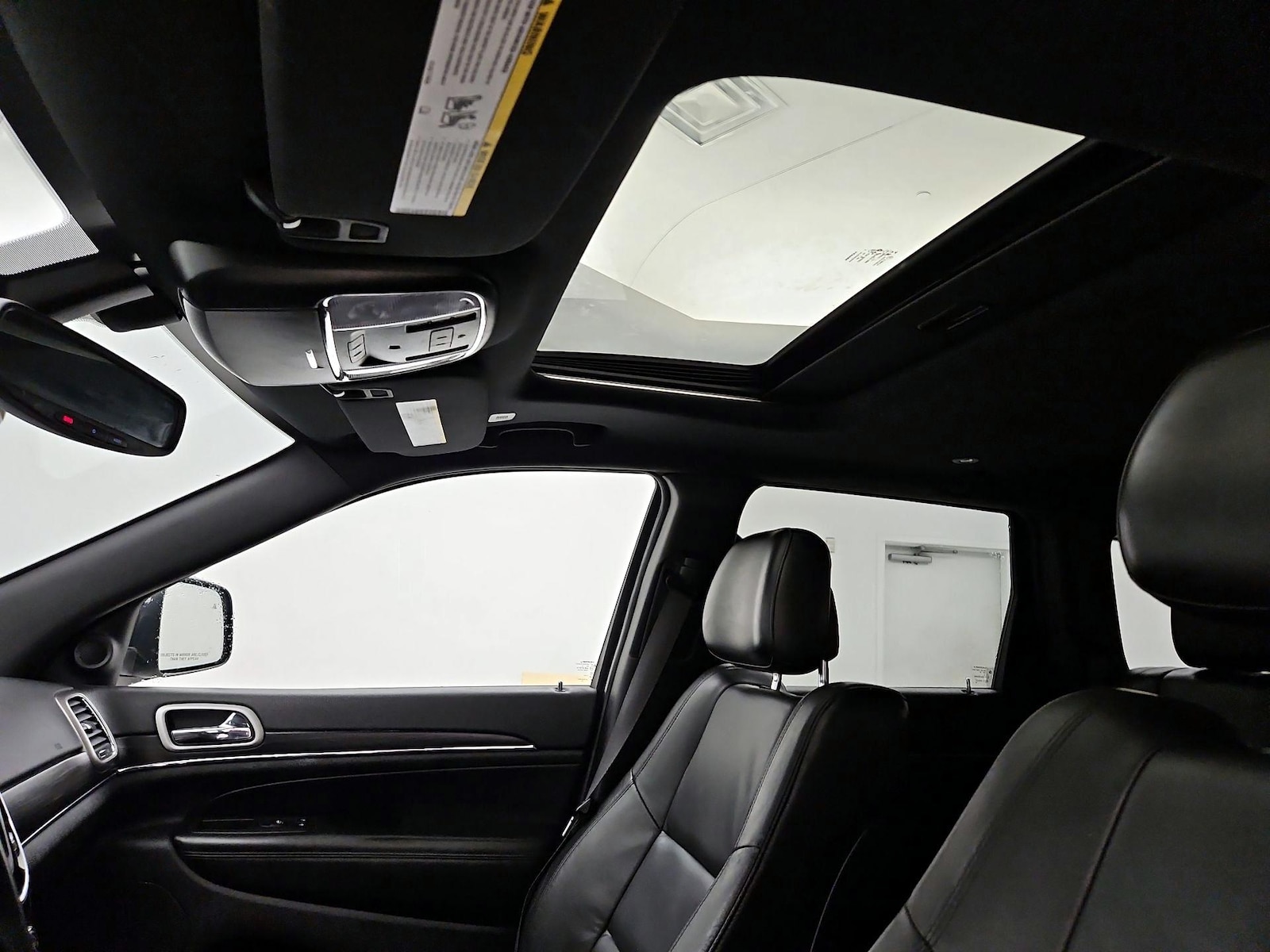 Sunroof(s) & Overhead Airbags