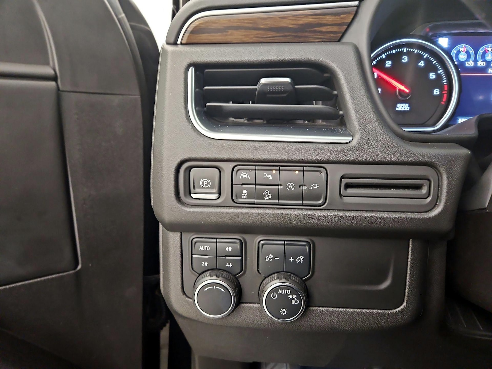 2021 Chevrolet Tahoe Premier - Photo 14
