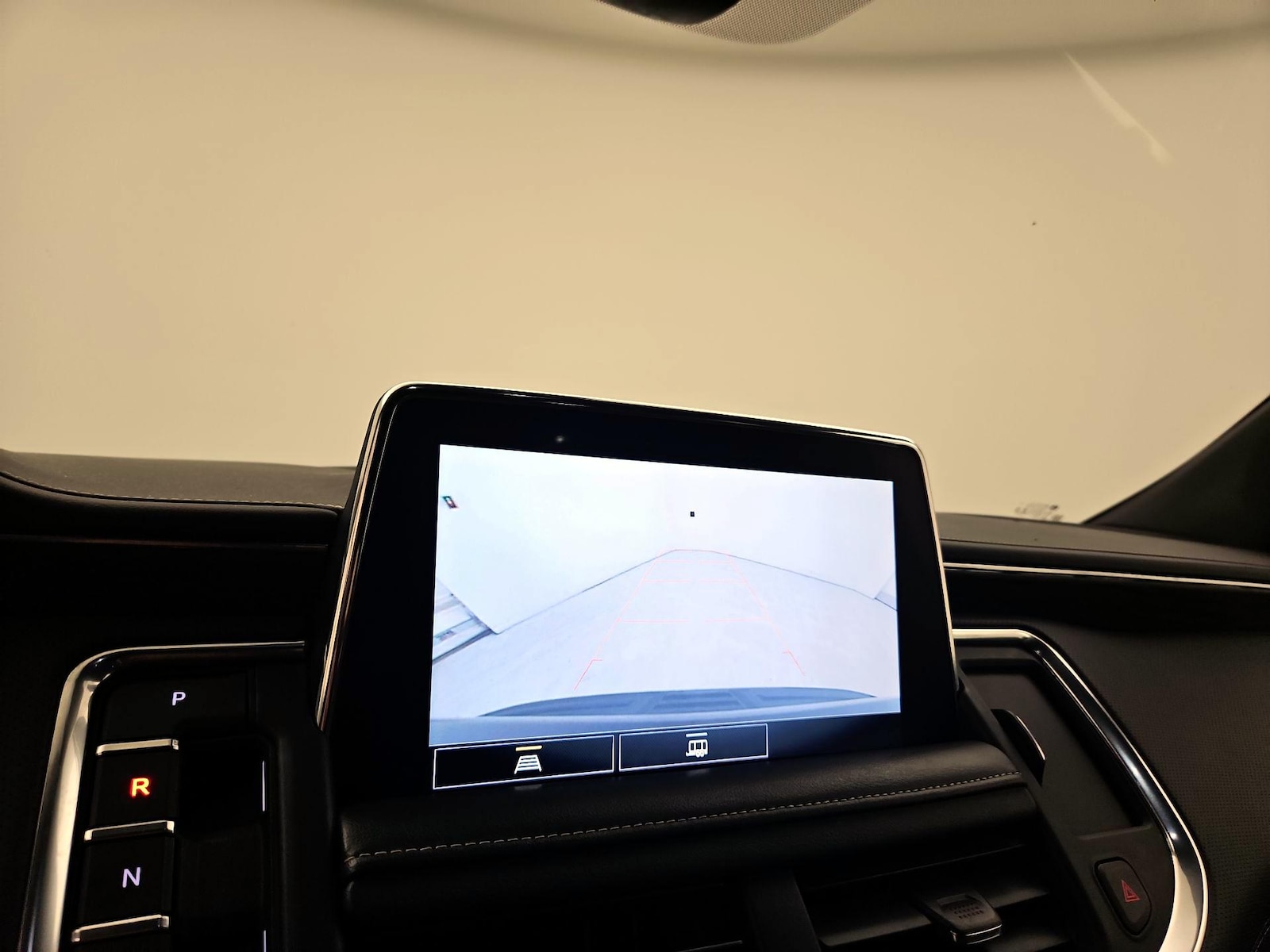 2021 Chevrolet Tahoe Premier - Photo 16