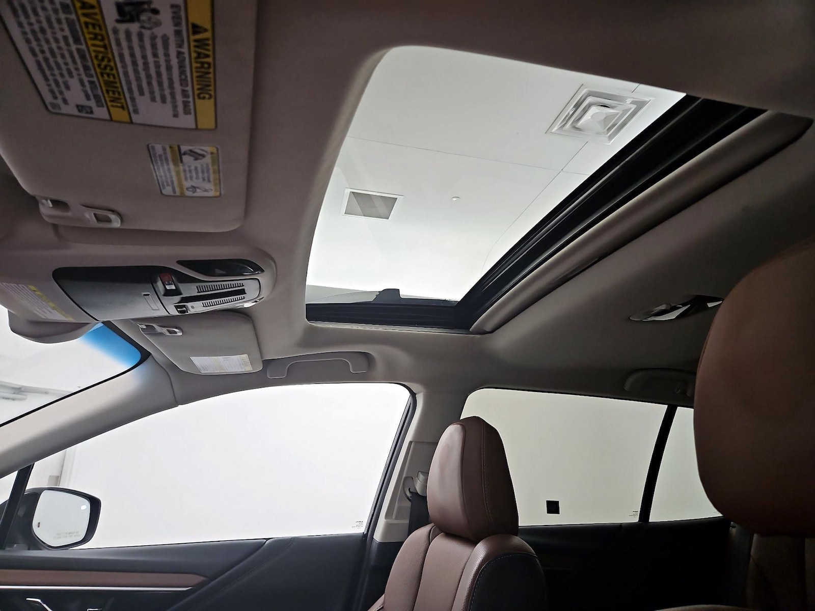 Sunroof(s) & Overhead Airbags