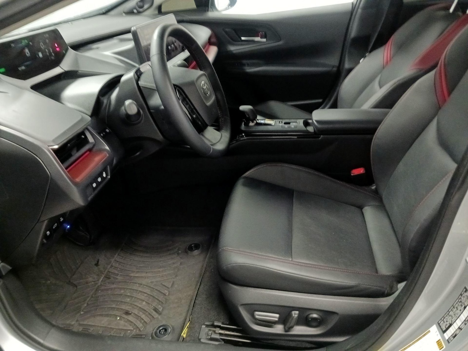 2024 Toyota Prius Prime XSE Premium - Photo 12
