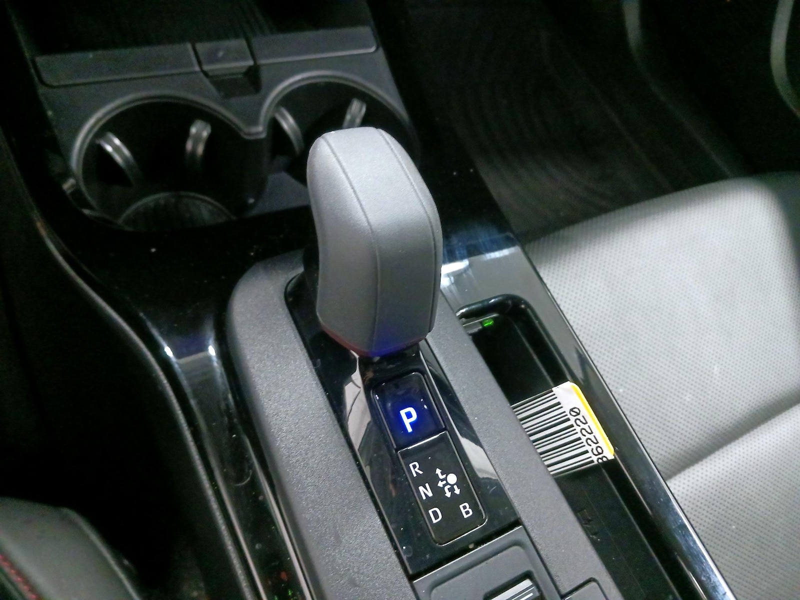2024 Toyota Prius Prime XSE Premium - Photo 16