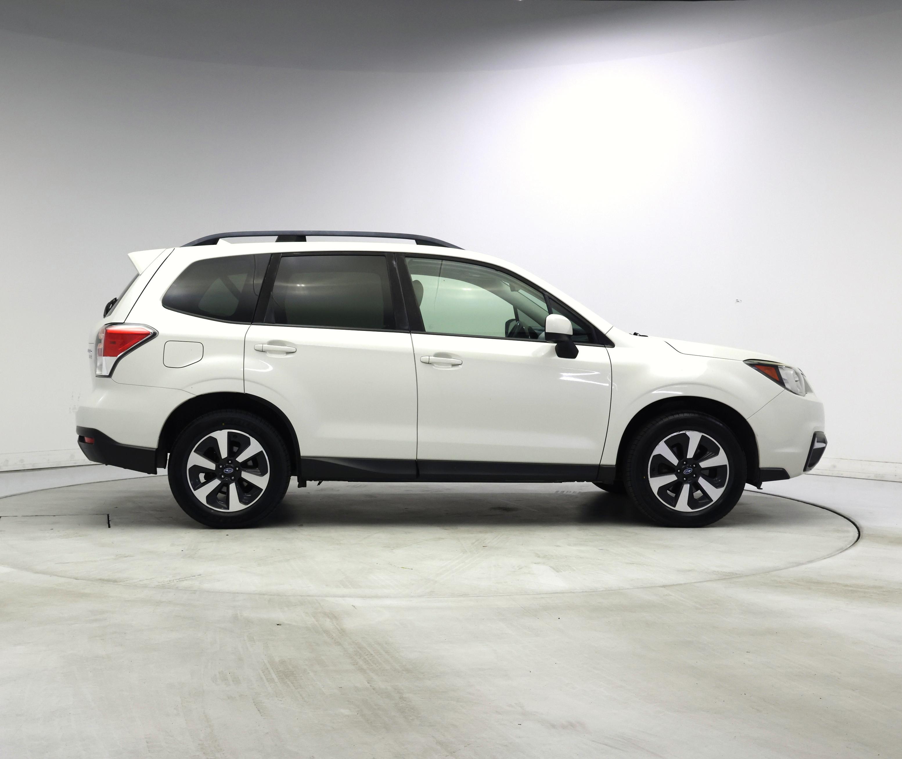 Thumbnail: 2017 Subaru Forester - 7