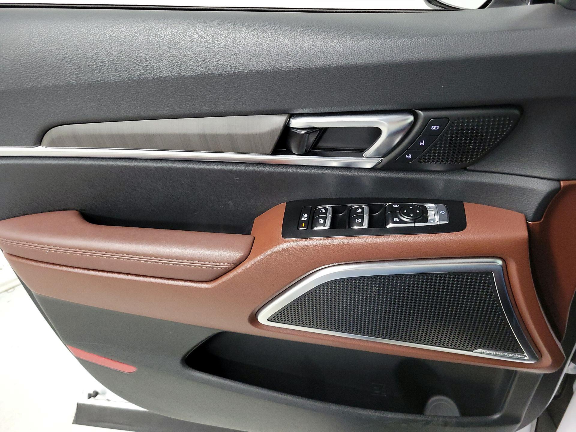 Thumbnail: 2023 Kia Telluride - 12