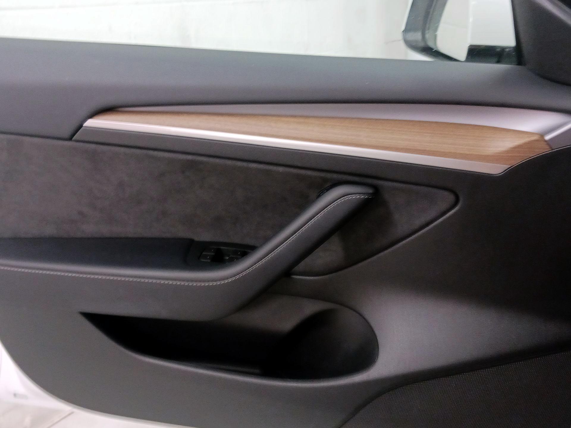 Thumbnail: 2023 Tesla Model 3 - 12