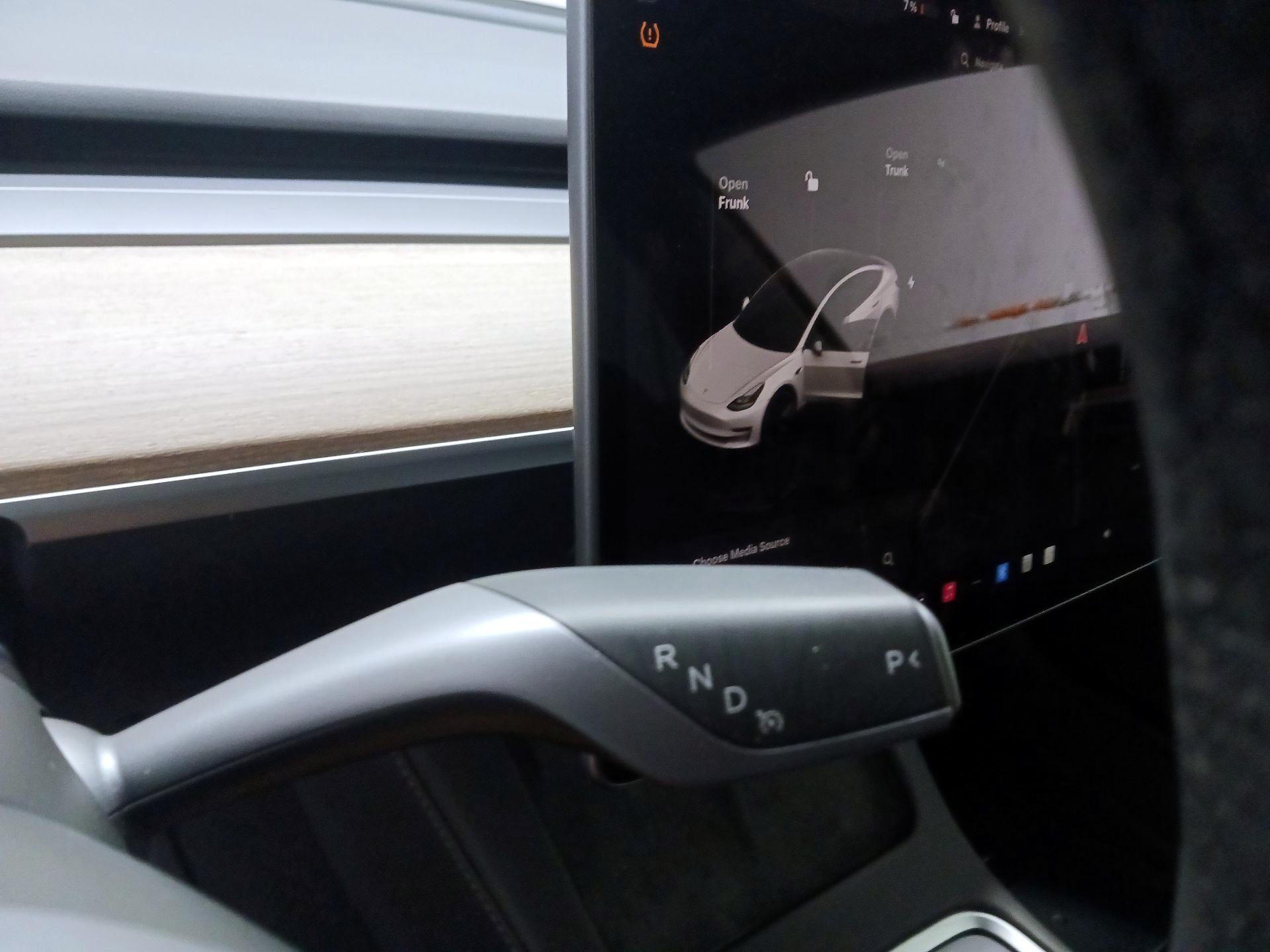 Thumbnail: 2023 Tesla Model 3 - 16