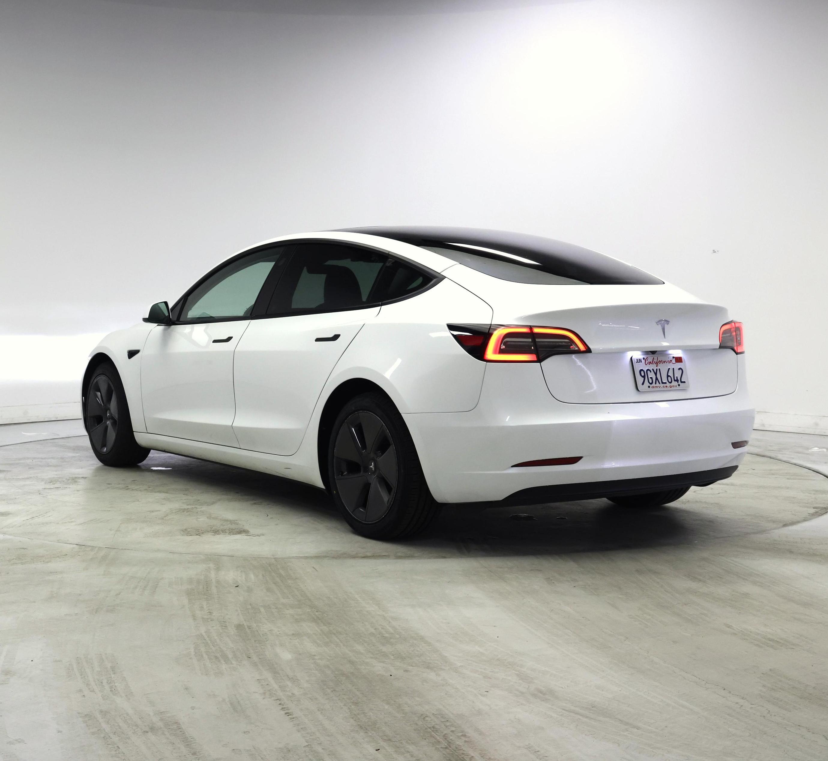 Thumbnail: 2023 Tesla Model 3 - 2