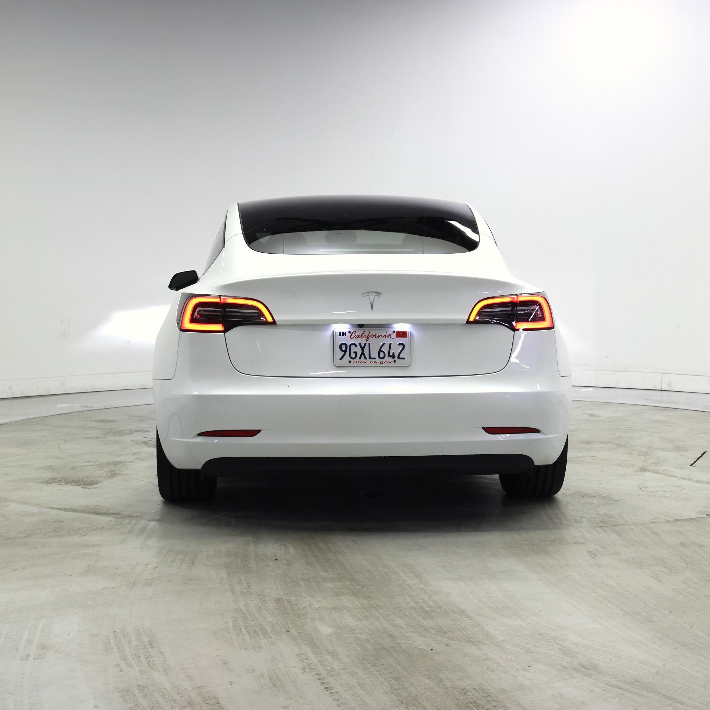 Thumbnail: 2023 Tesla Model 3 - 6
