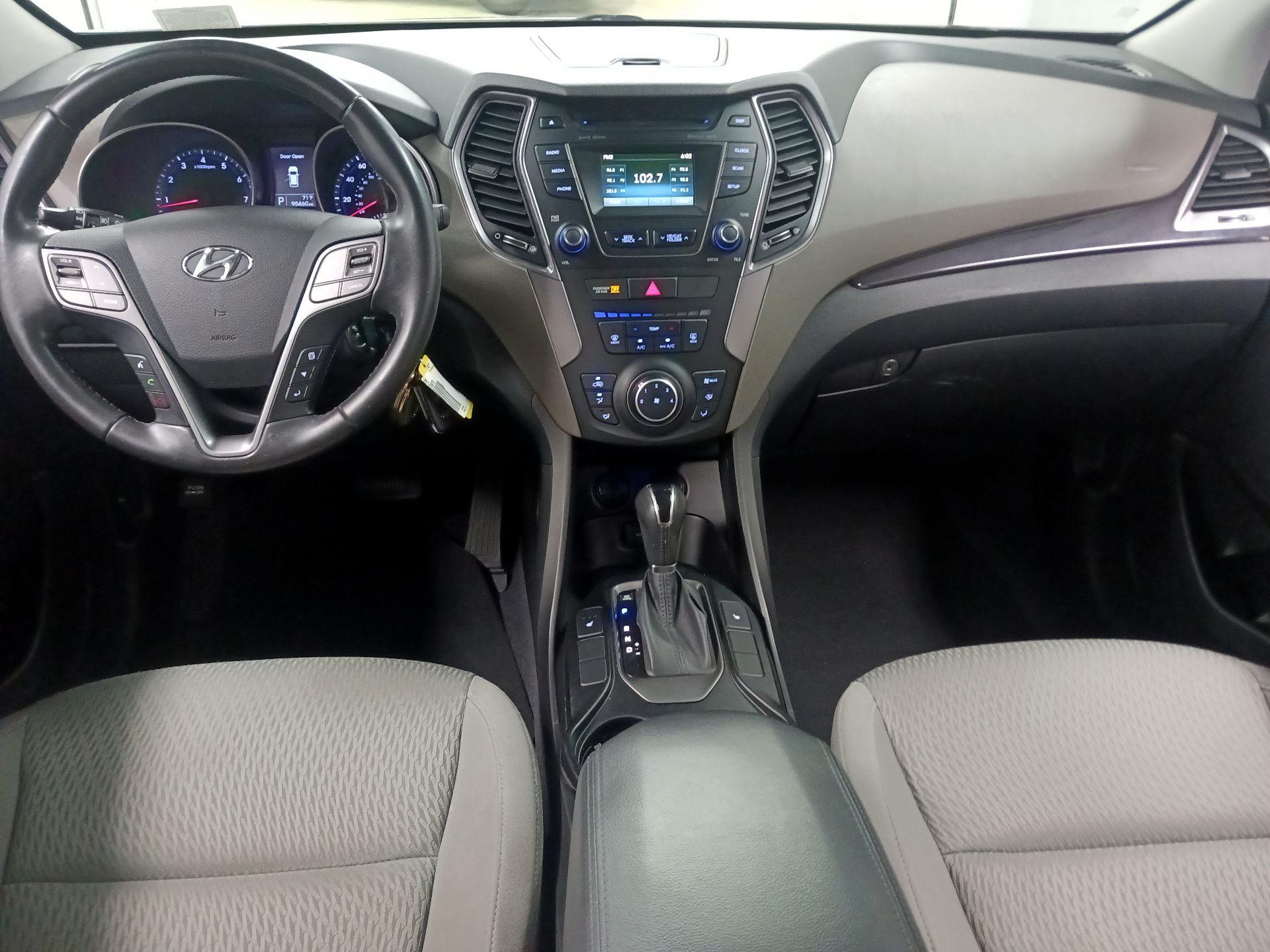 Thumbnail: 2014 Hyundai Santa Fe - 9