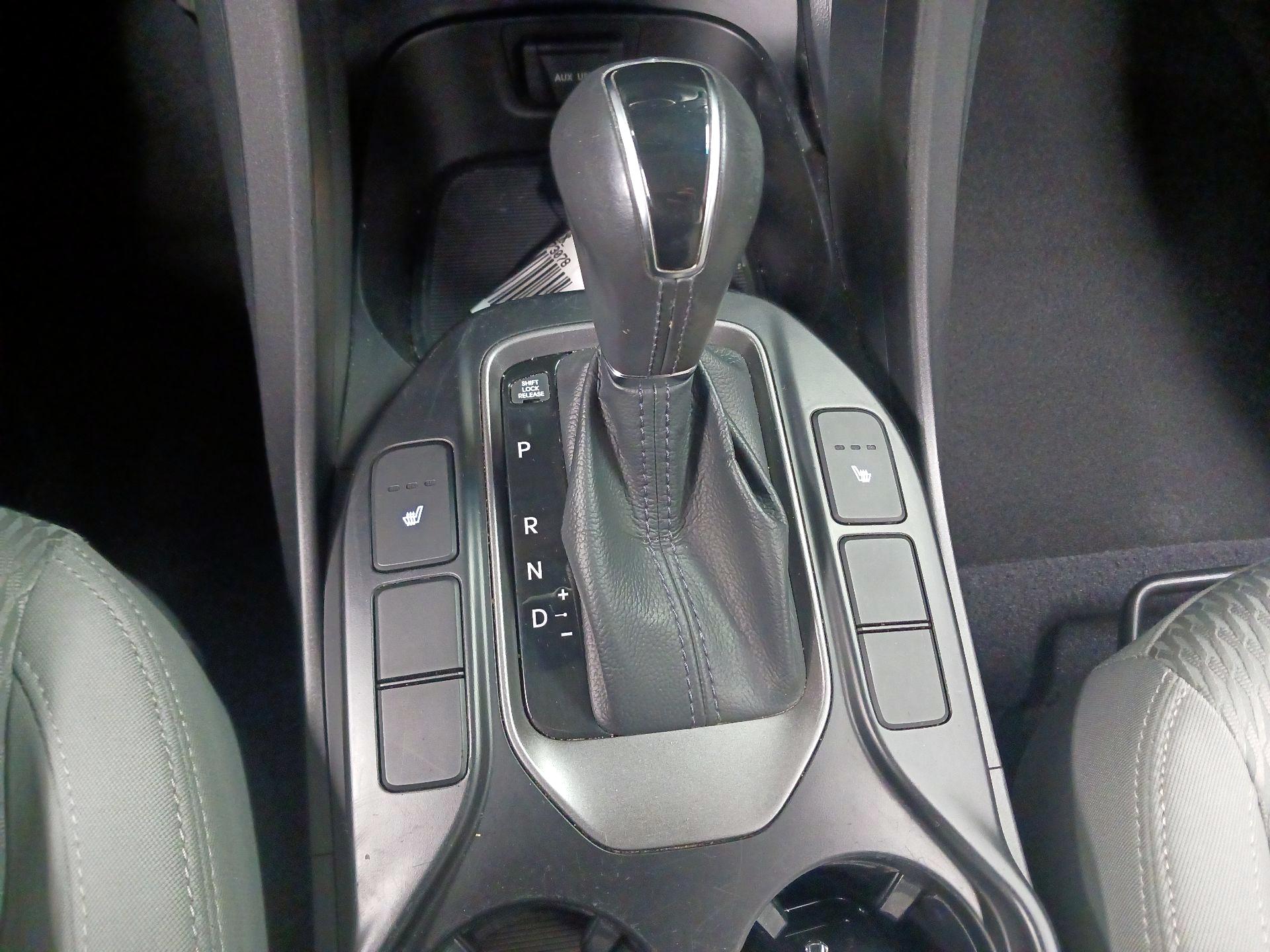 Thumbnail: 2014 Hyundai Santa Fe - 17