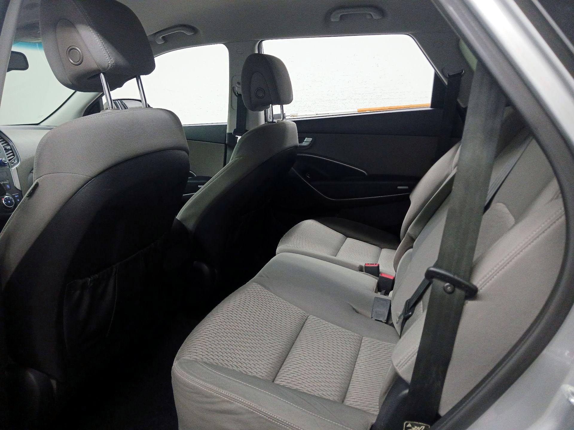 Thumbnail: 2014 Hyundai Santa Fe - 18