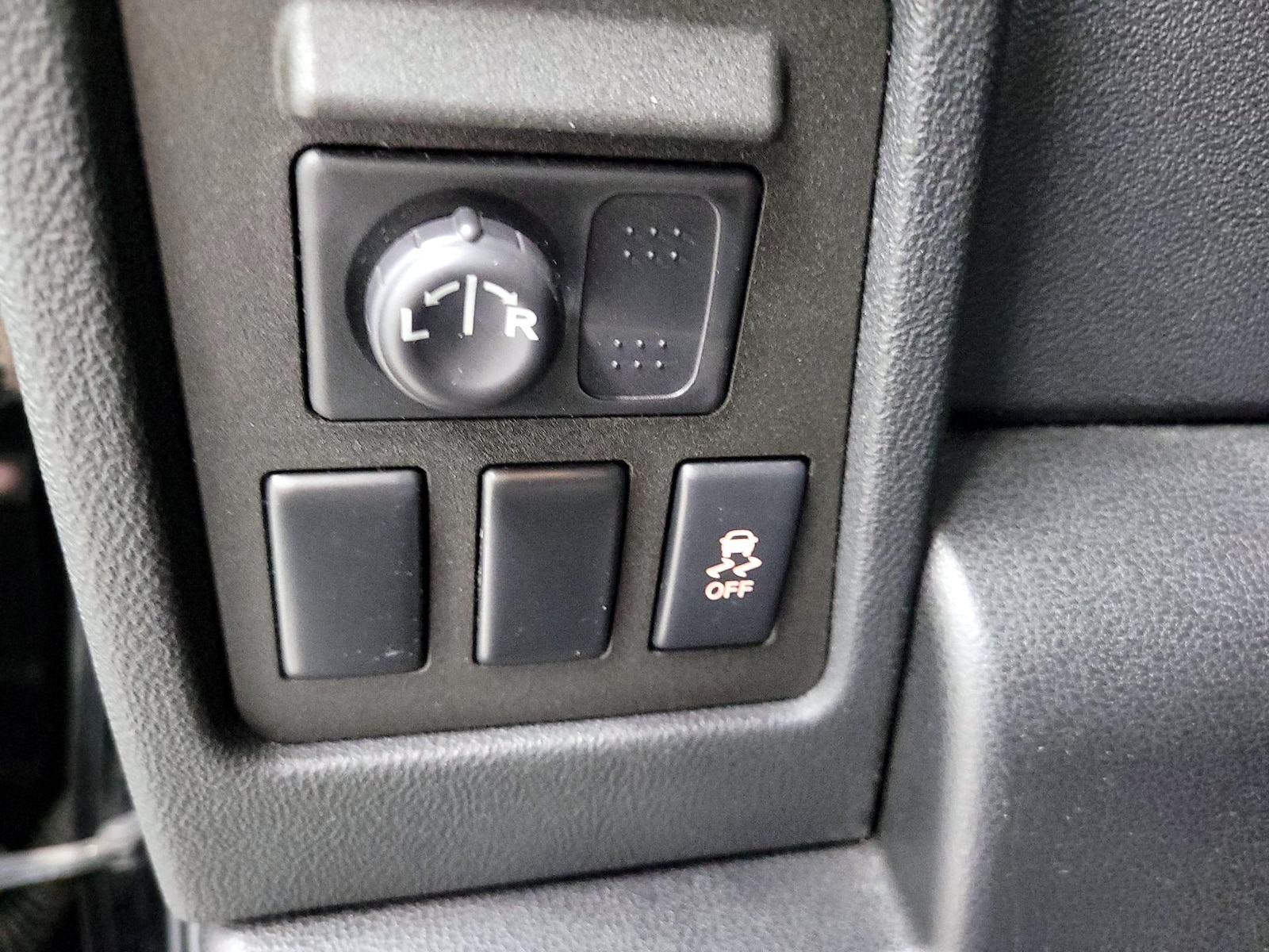 2014 Nissan Rogue Select S - Photo 14