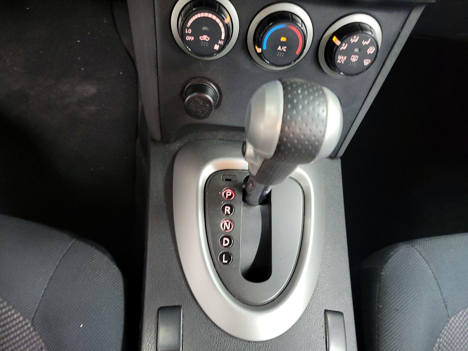 Thumbnail: 2014 Nissan Rogue - 17