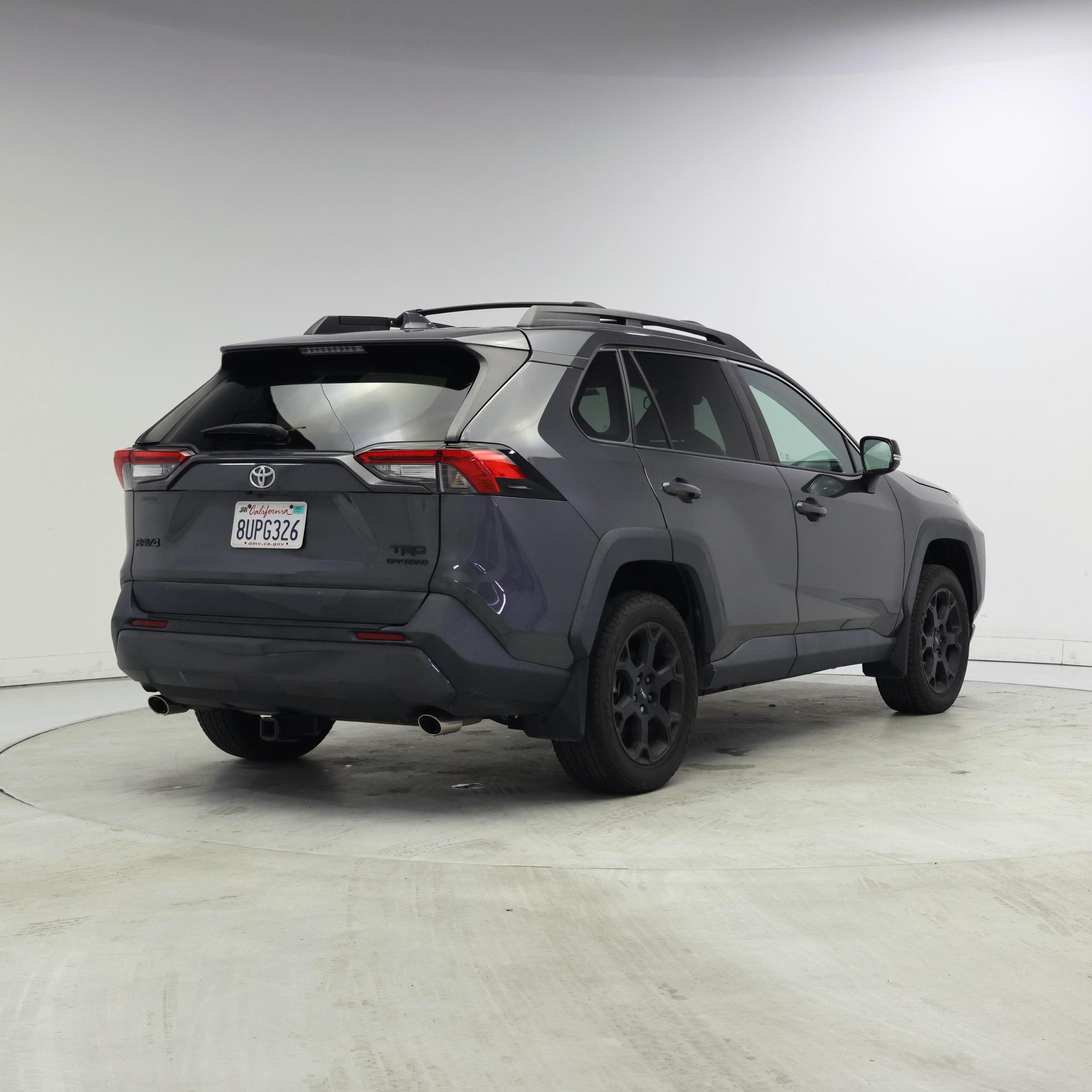 Thumbnail: 2021 Toyota RAV4 - 8