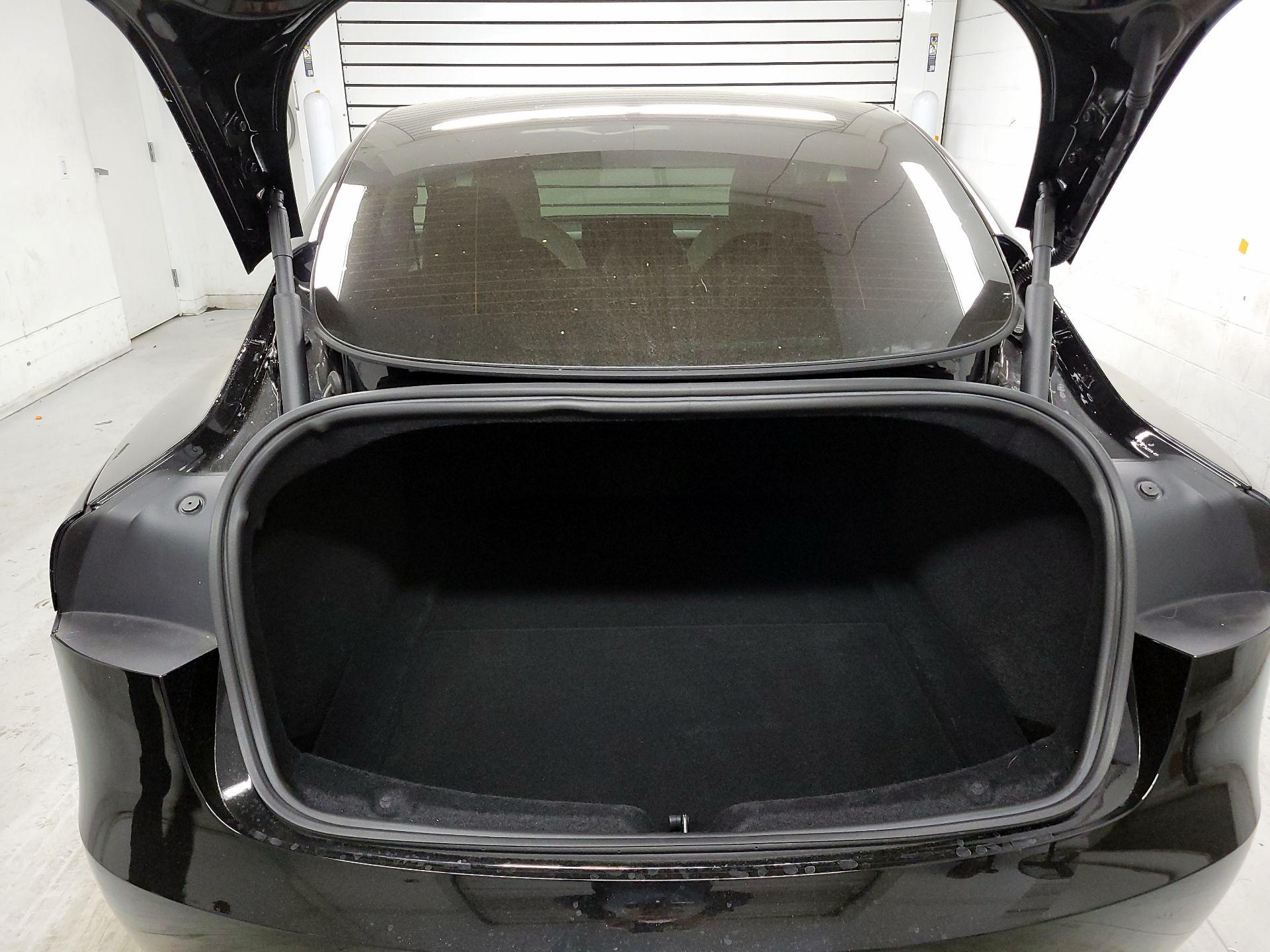 Thumbnail: 2025 Tesla Model 3 - 20