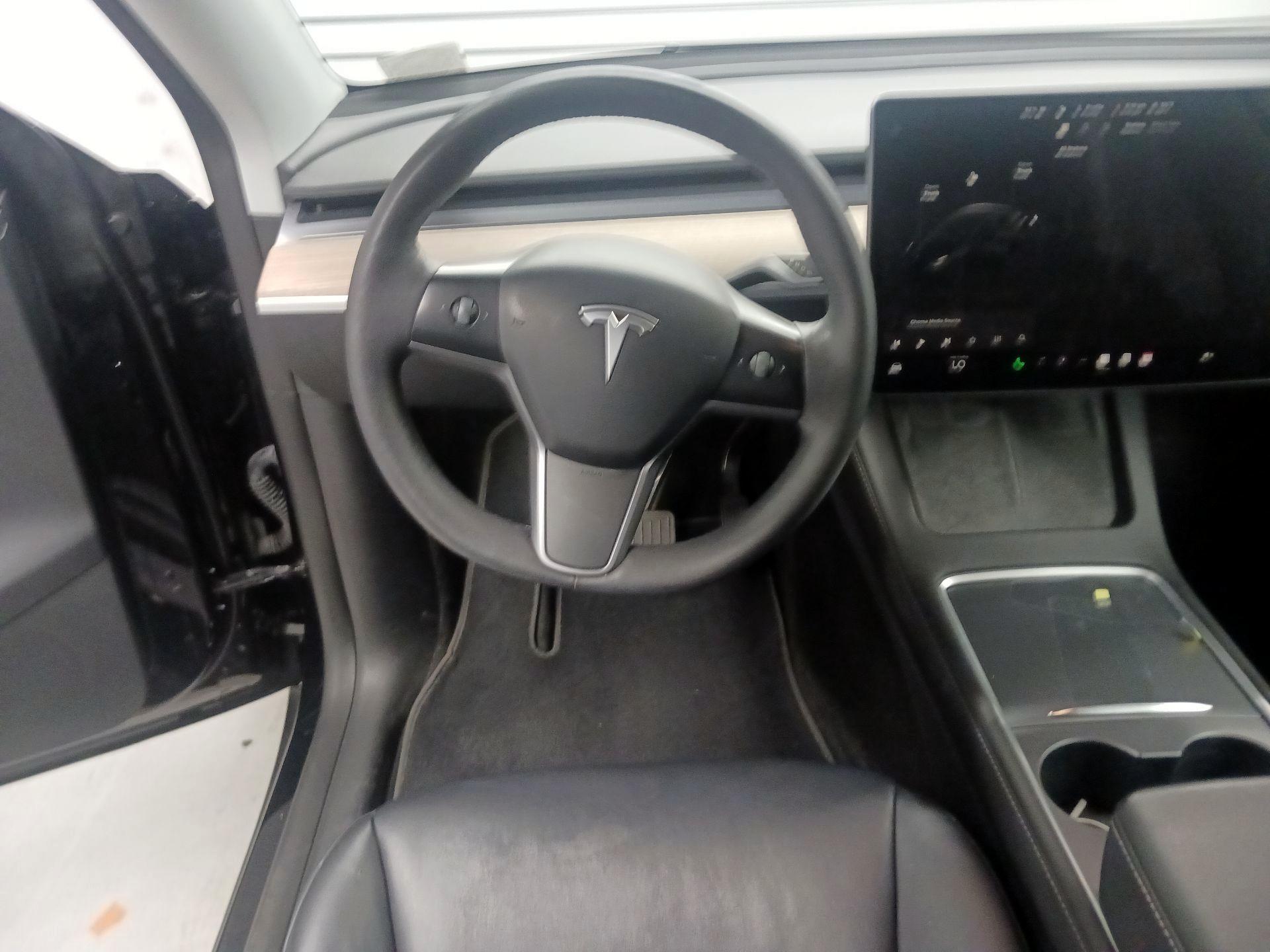 Thumbnail: 2022 Tesla Model Y - 10