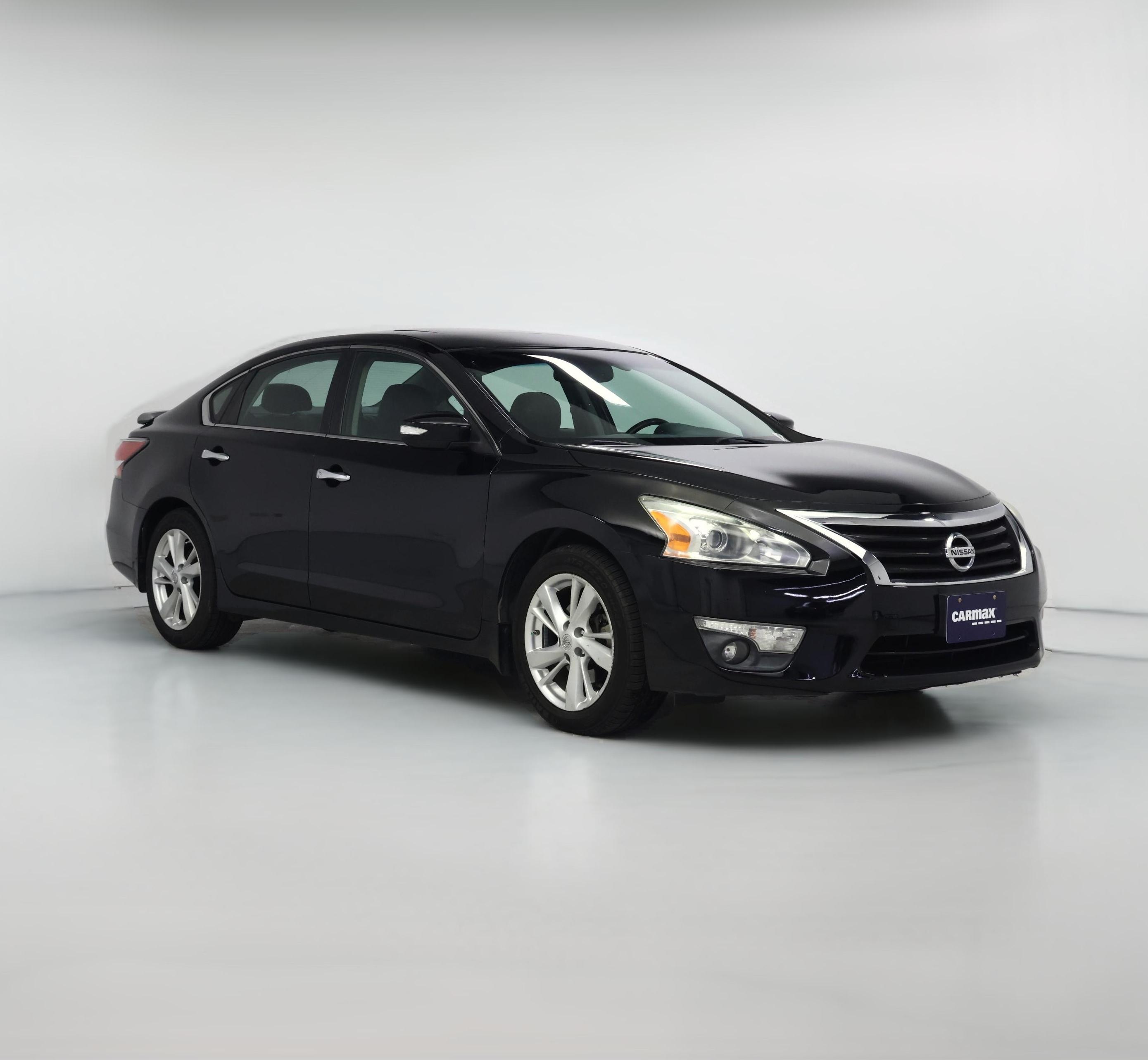 Thumbnail: 2015 Nissan Altima - 1