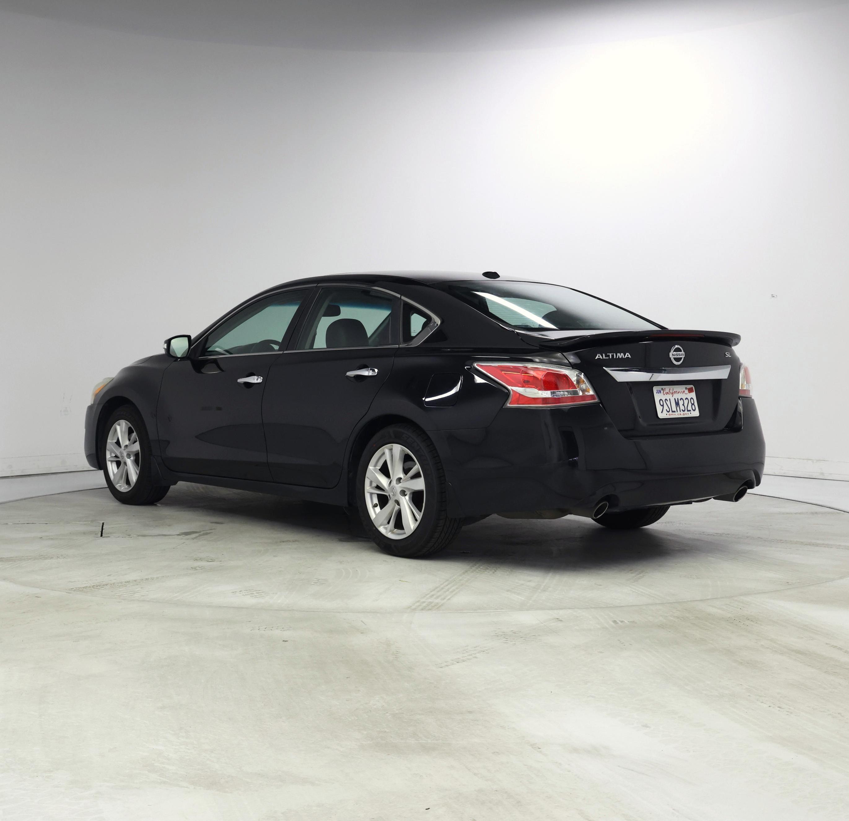 Thumbnail: 2015 Nissan Altima - 2