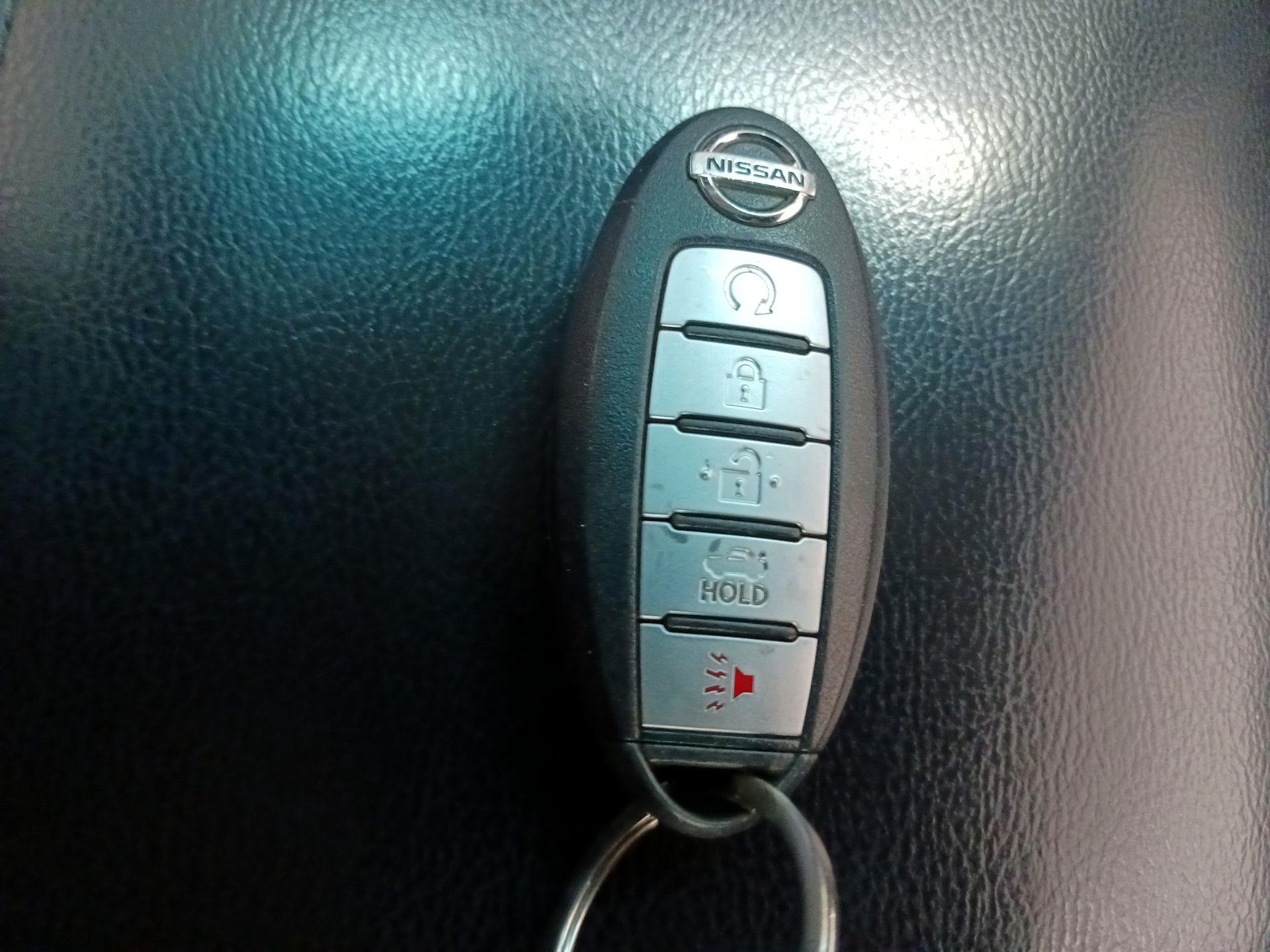Thumbnail: 2015 Nissan Altima - 19