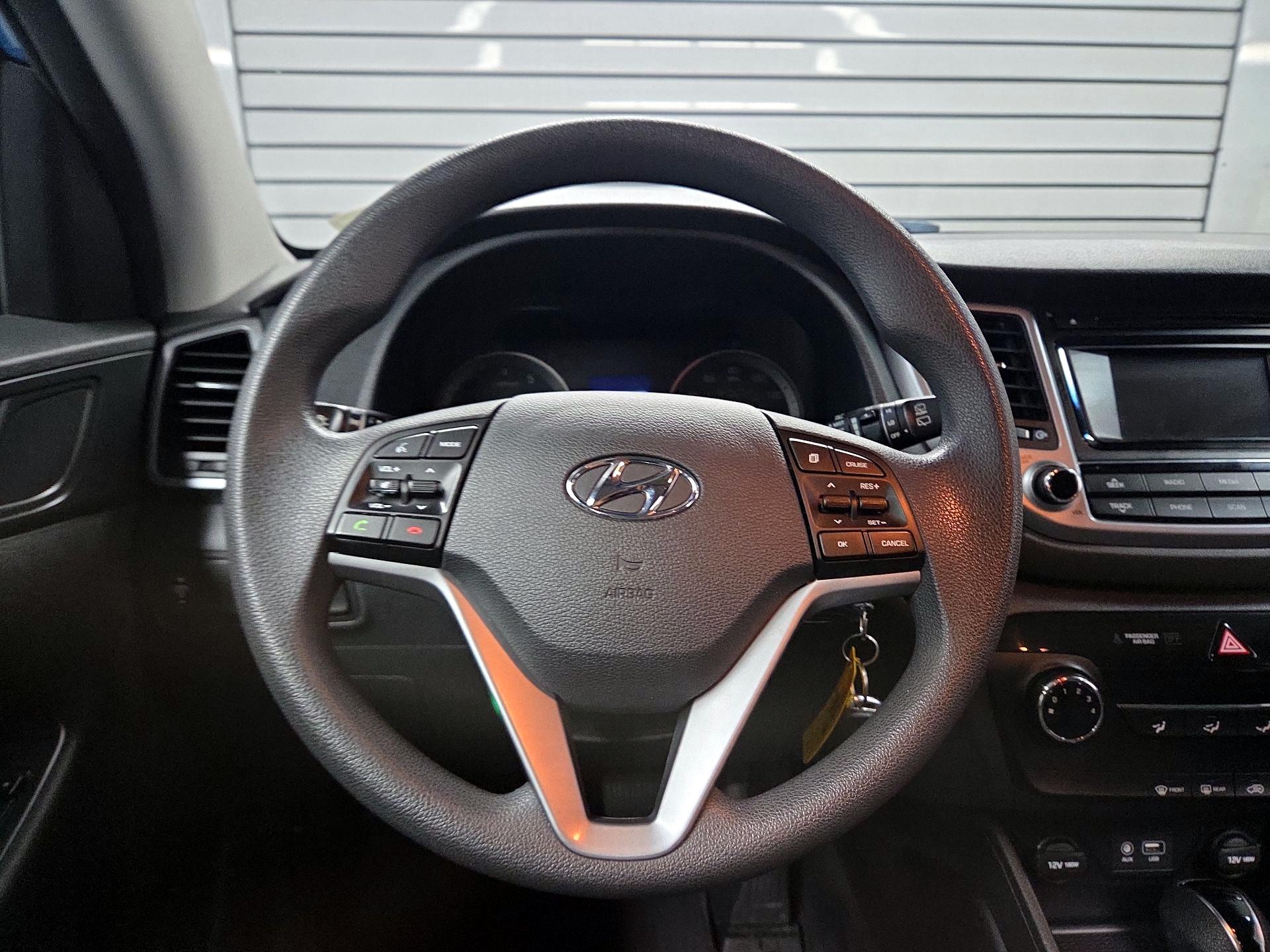 Thumbnail: 2017 Hyundai Tucson - 10