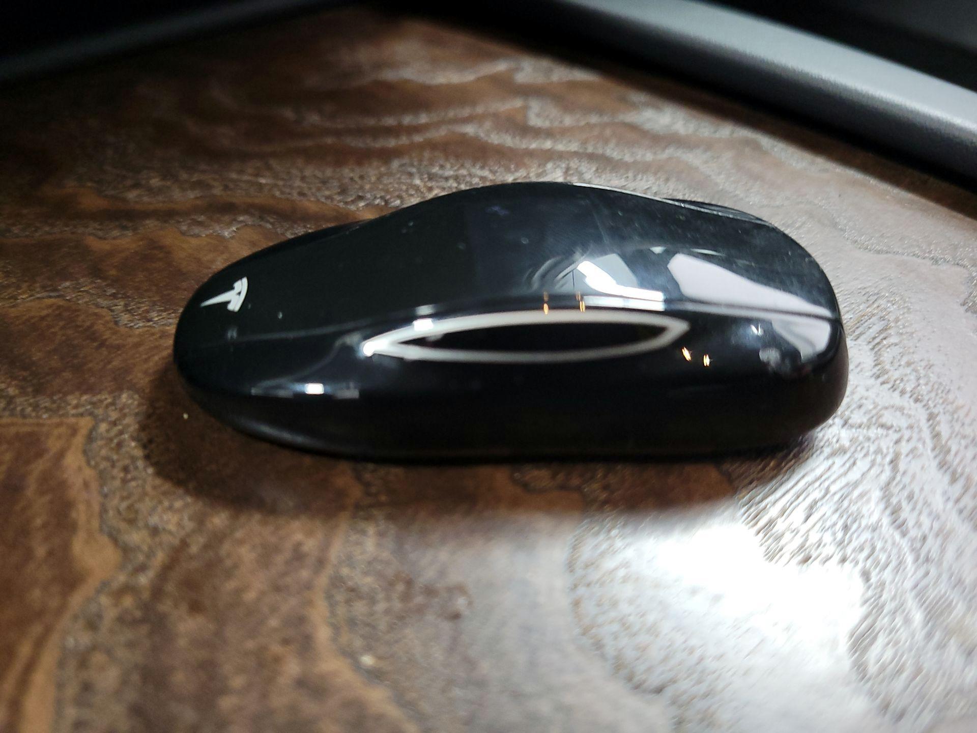 Thumbnail: 2020 Tesla Model S - 19