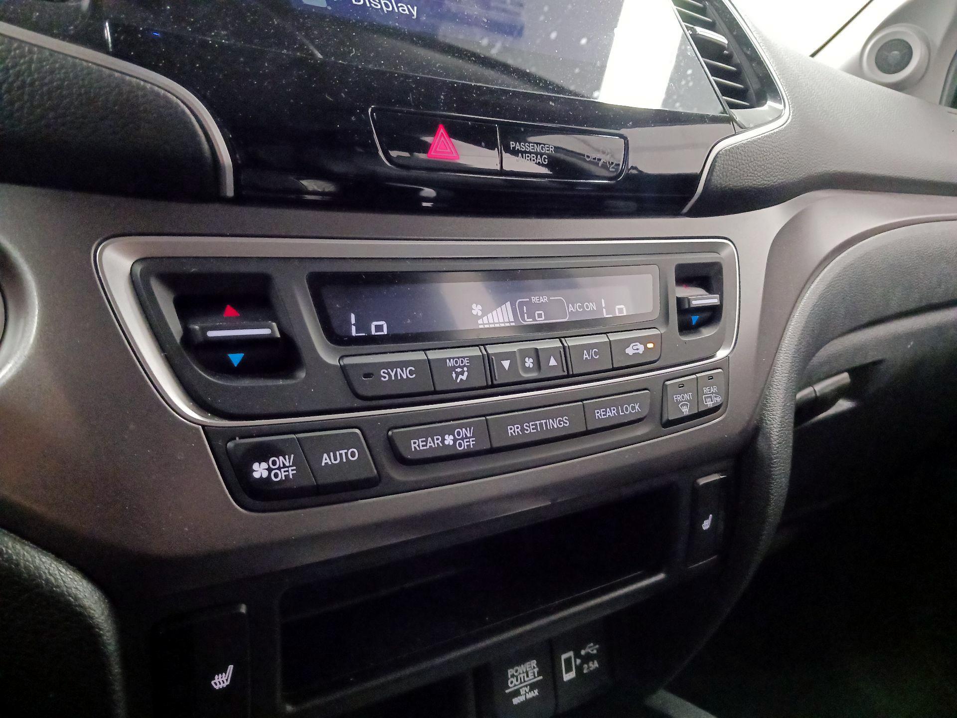 Thumbnail: 2021 Honda Pilot - 15
