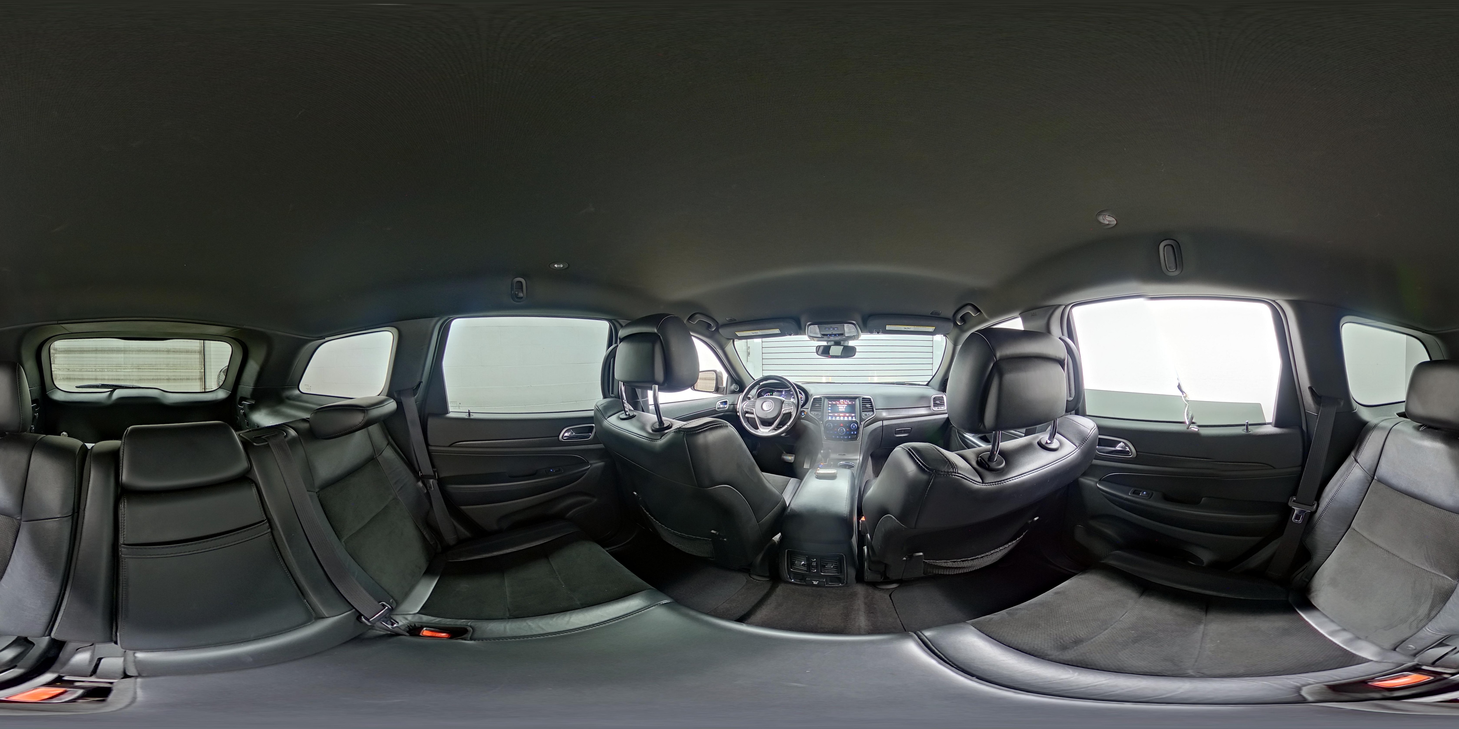 2017 Jeep Grand Cherokee Altitude - Photo 24