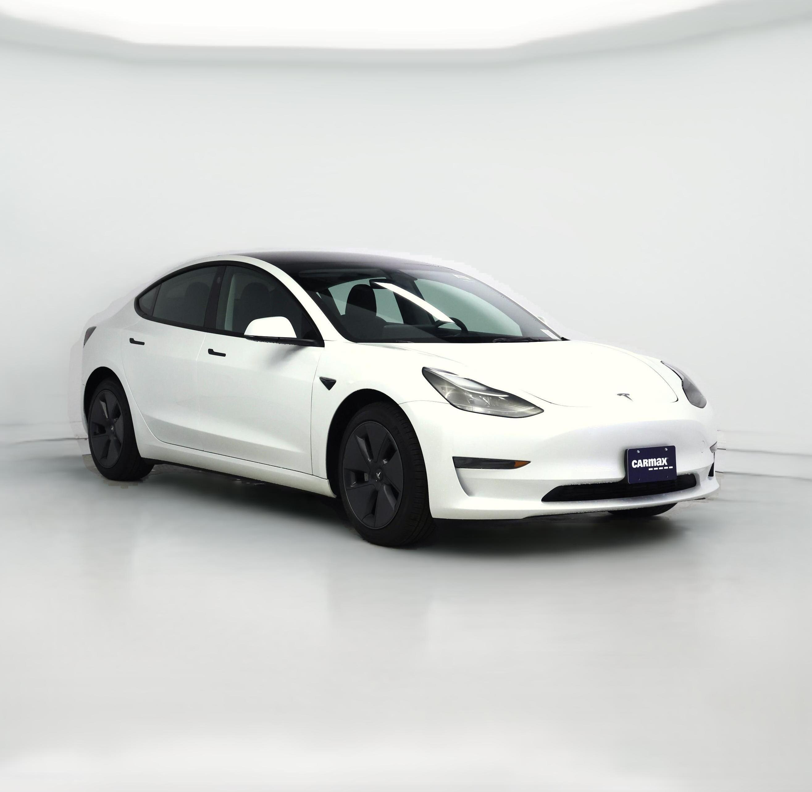Thumbnail: 2023 Tesla Model 3 - 1