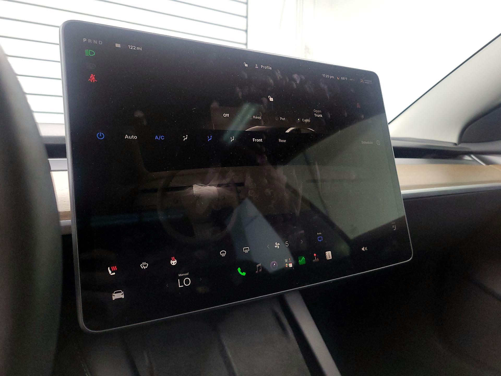 Thumbnail: 2023 Tesla Model 3 - 14