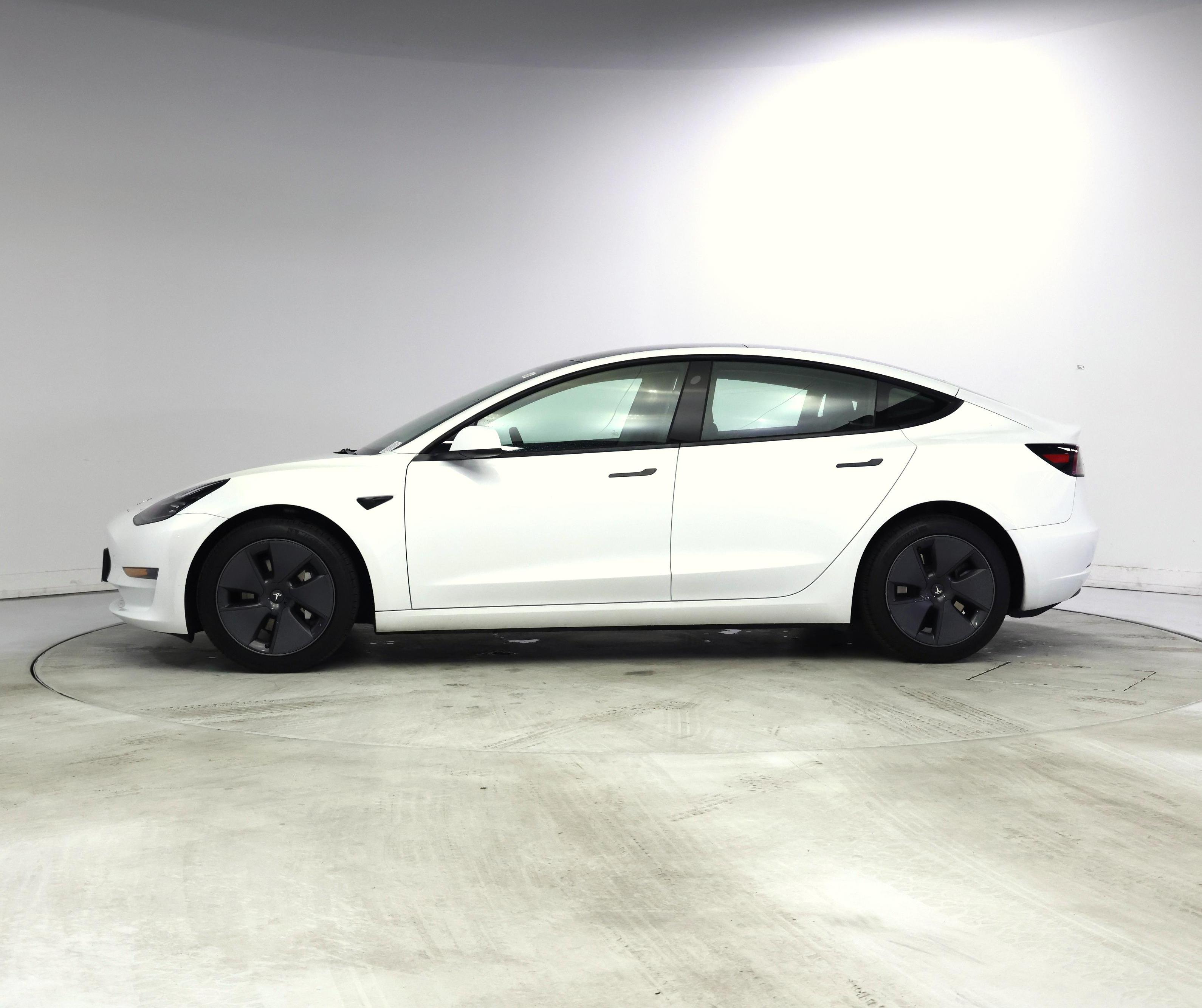 Thumbnail: 2023 Tesla Model 3 - 3