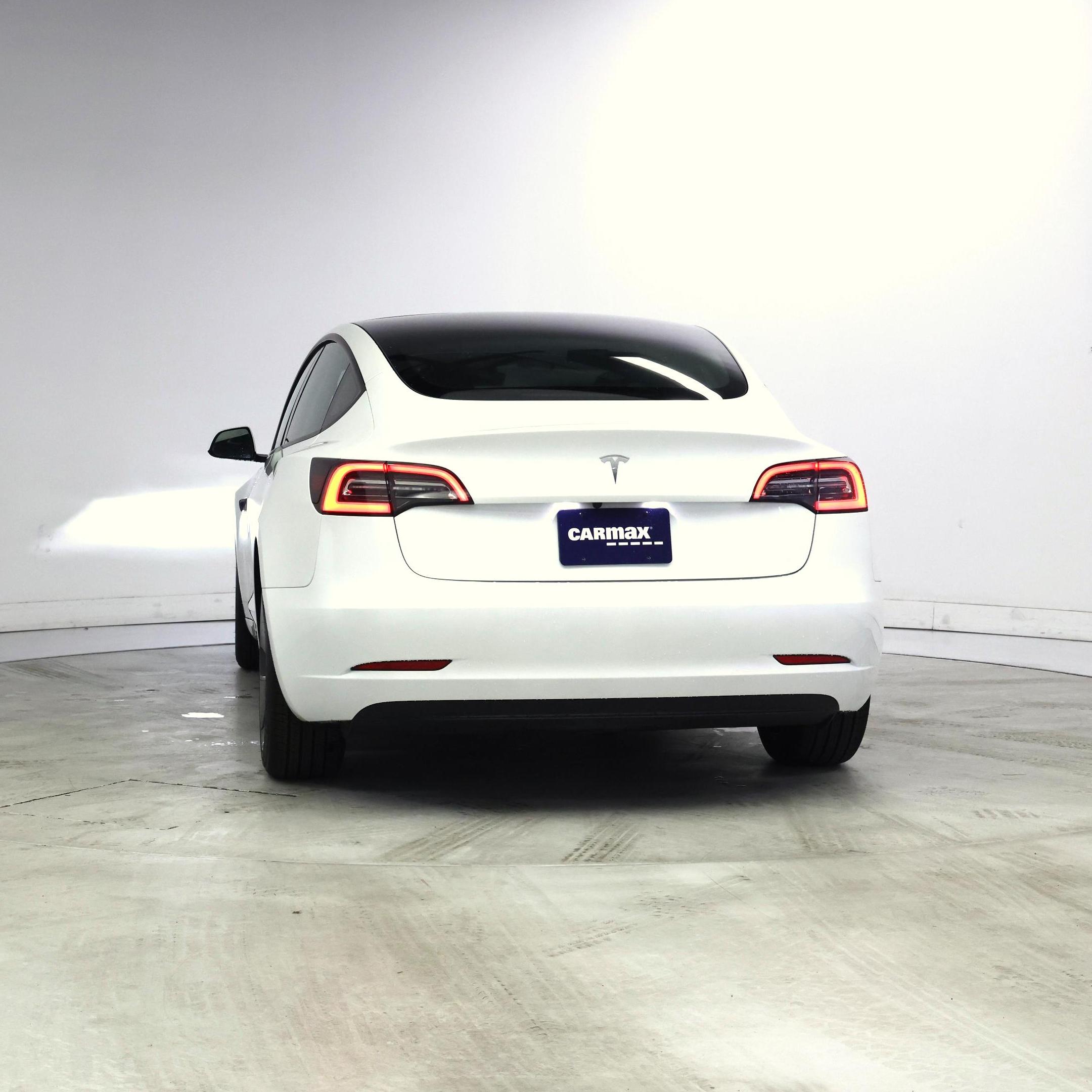 Thumbnail: 2023 Tesla Model 3 - 6