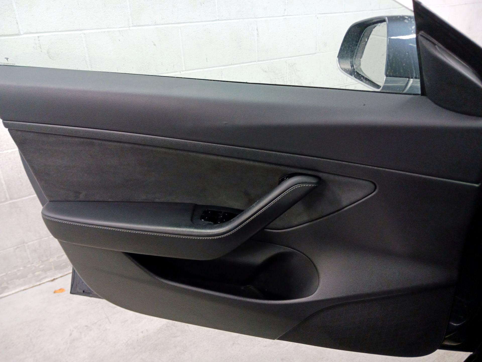 Thumbnail: 2020 Tesla Model 3 - 12