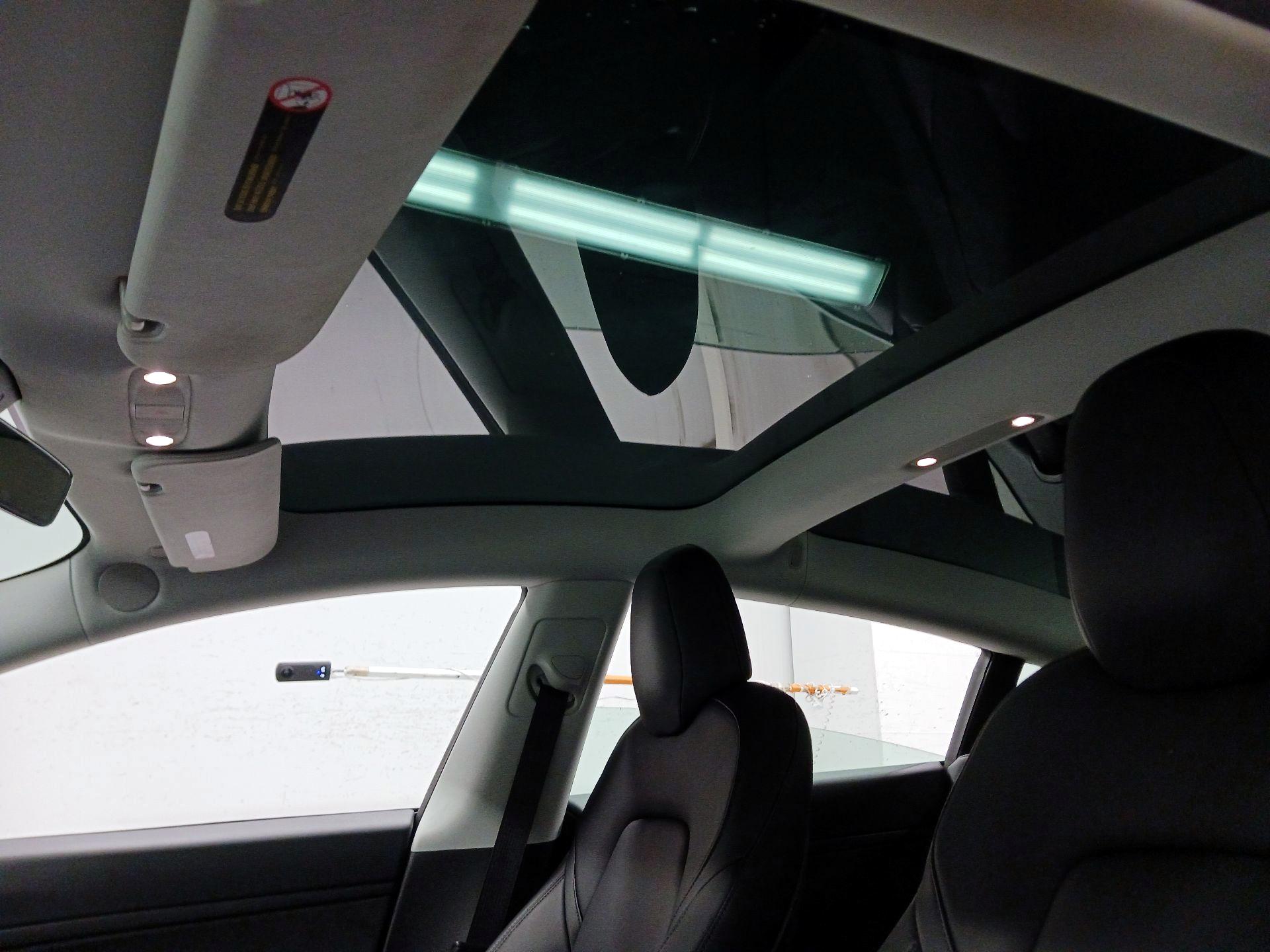 Thumbnail: 2020 Tesla Model 3 - 17