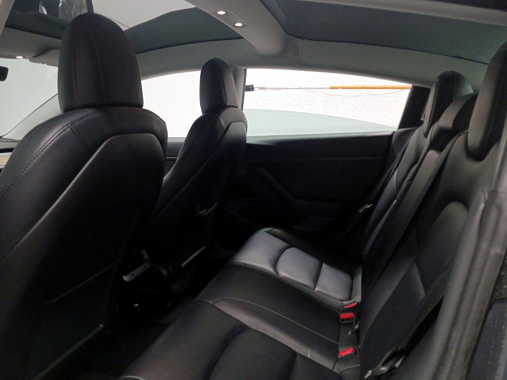 Thumbnail: 2020 Tesla Model 3 - 18