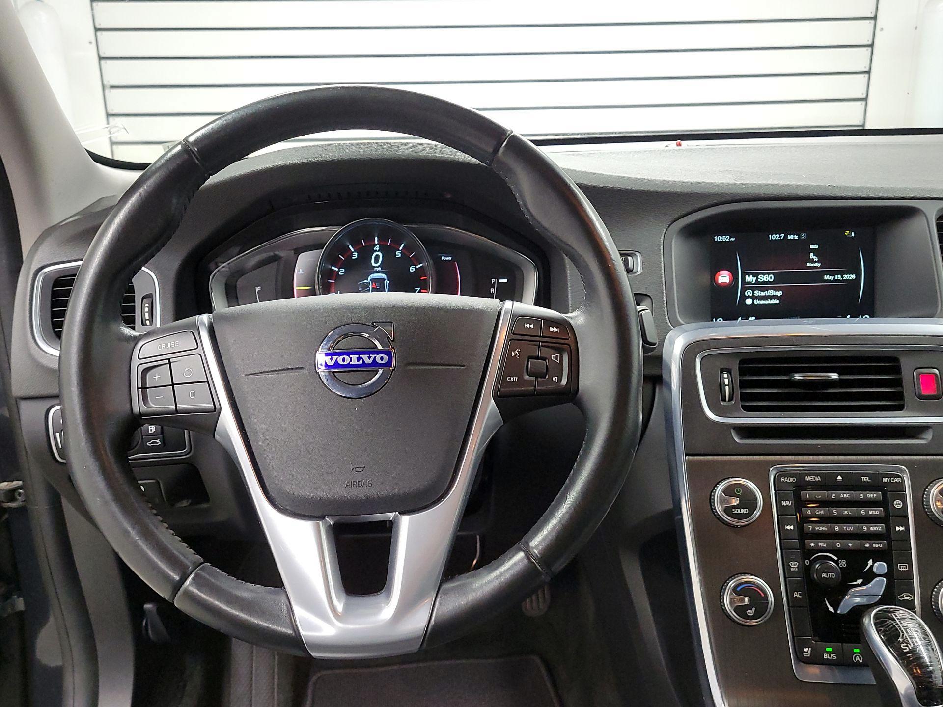 Thumbnail: 2015 Volvo S60 - 10