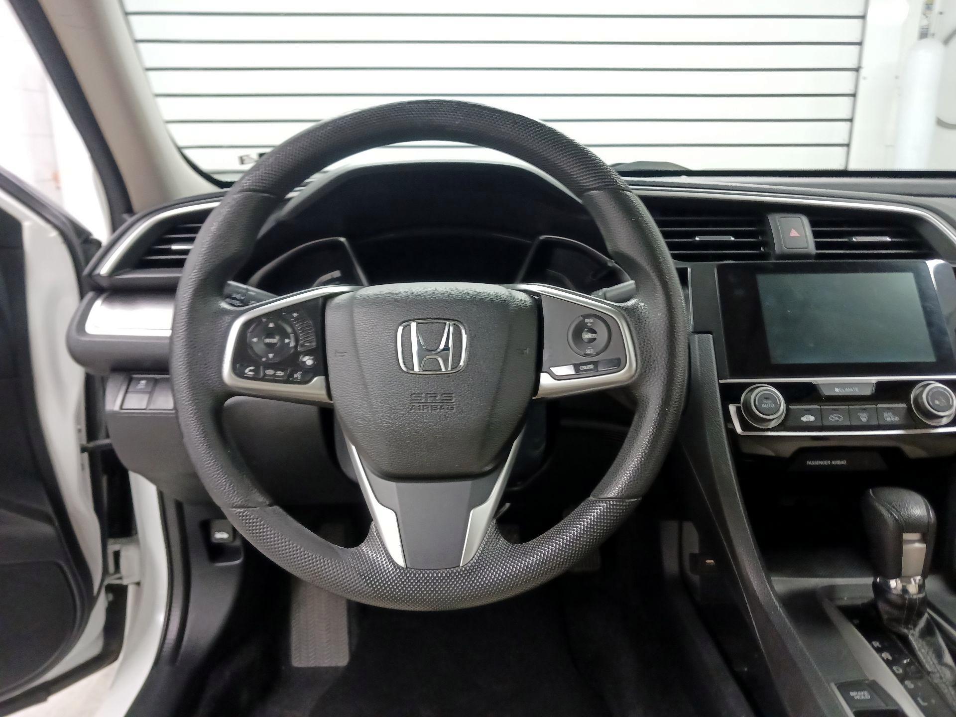 Thumbnail: 2016 Honda Civic - 10