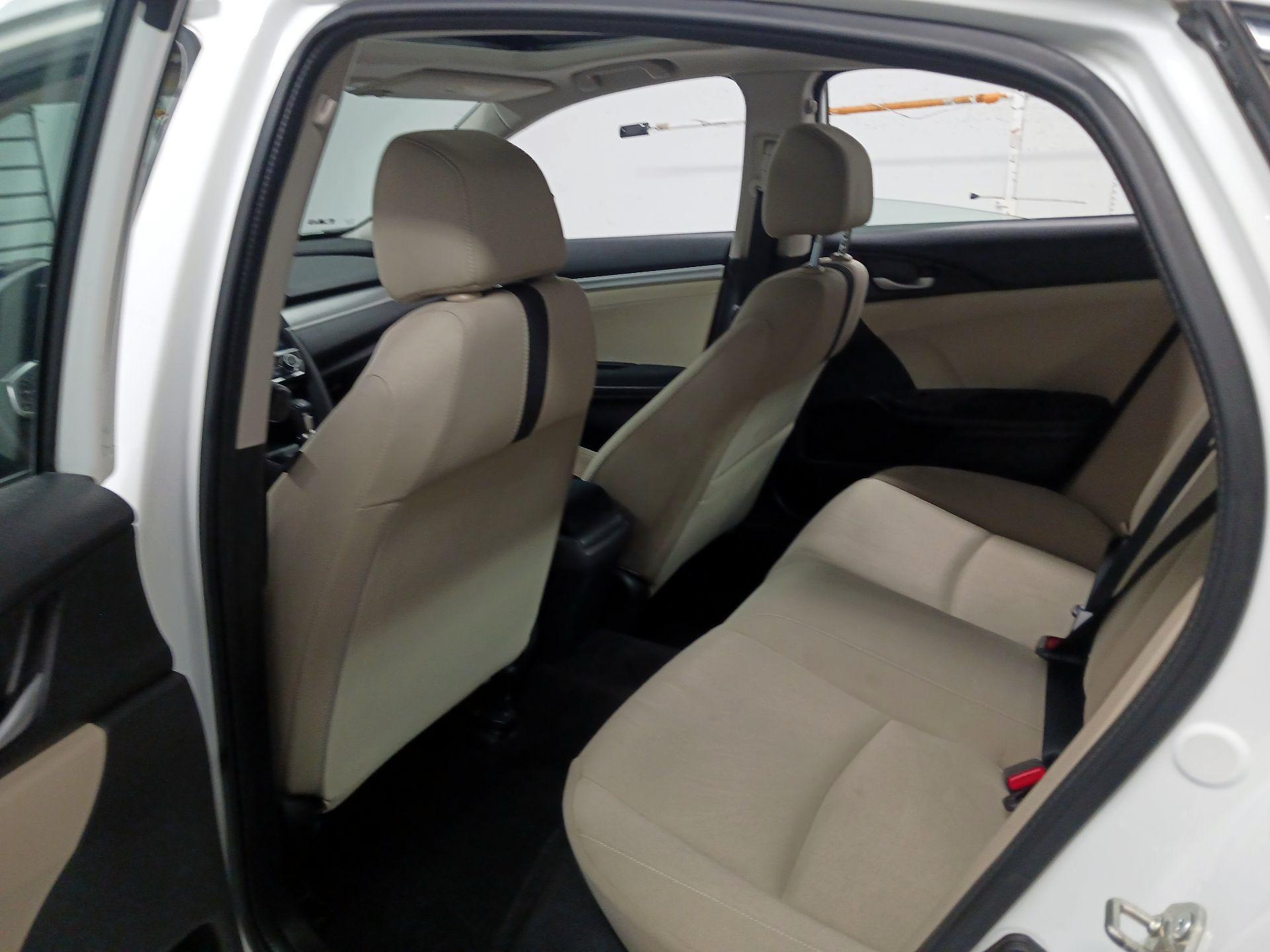 Thumbnail: 2016 Honda Civic - 19