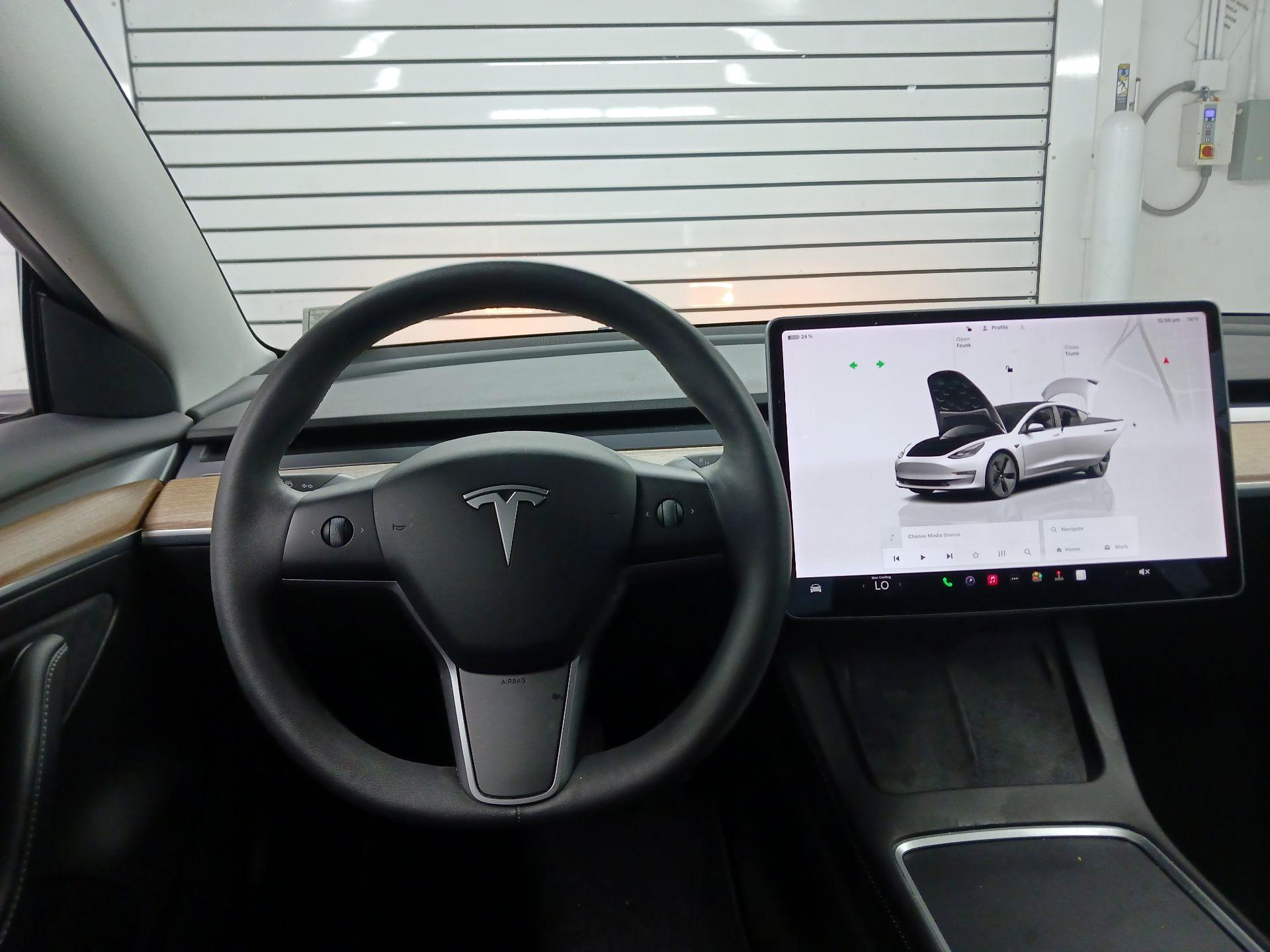 Thumbnail: 2022 Tesla Model 3 - 10