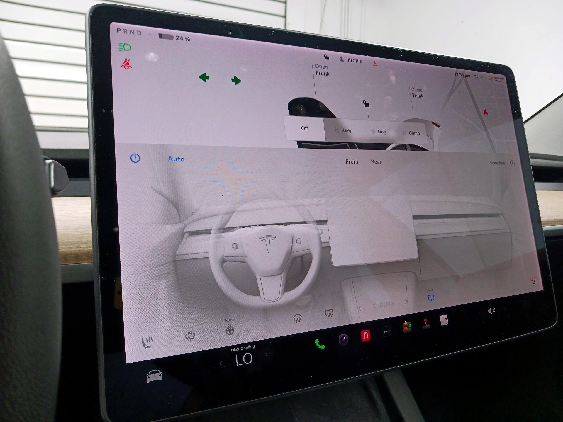 Thumbnail: 2022 Tesla Model 3 - 15