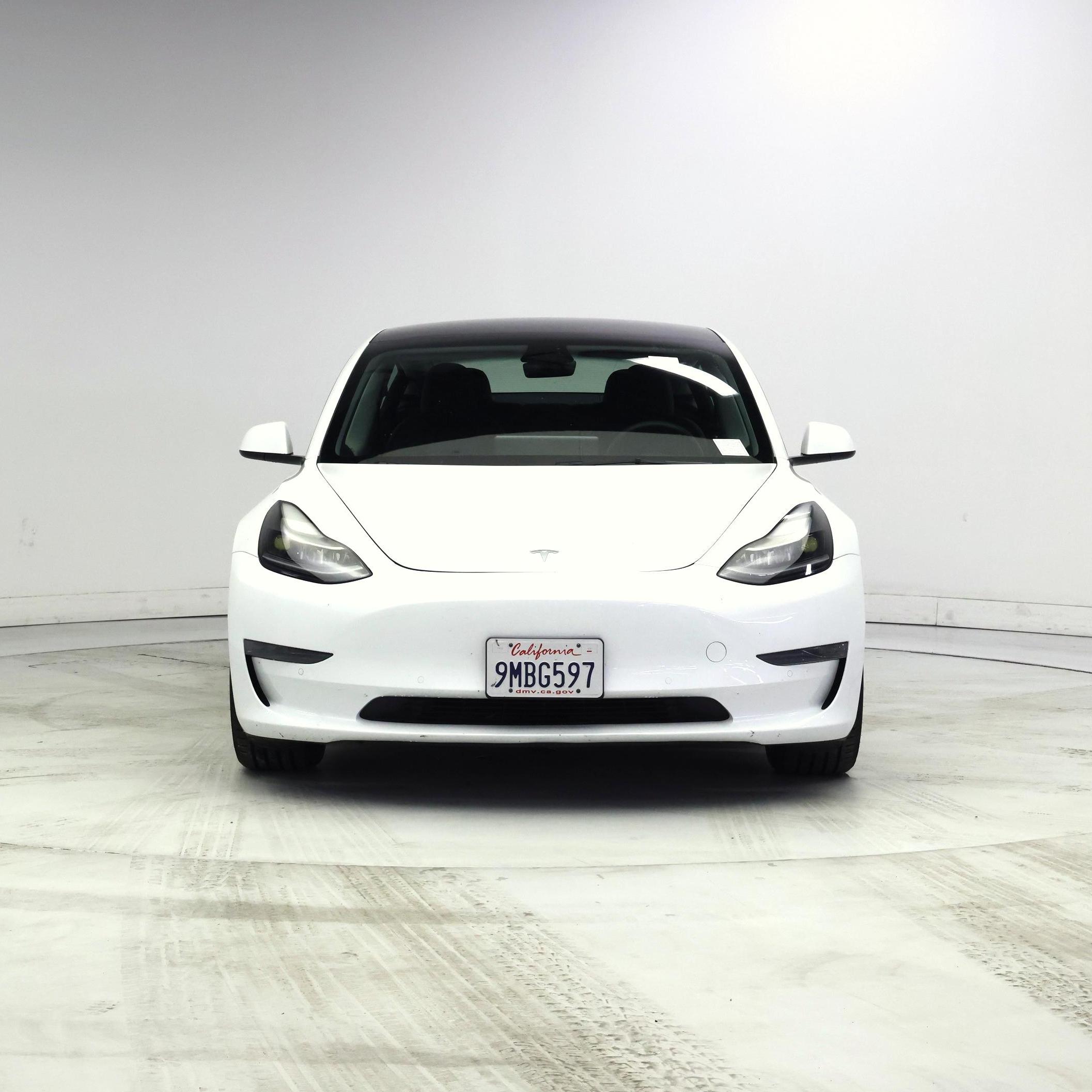 Thumbnail: 2022 Tesla Model 3 - 5