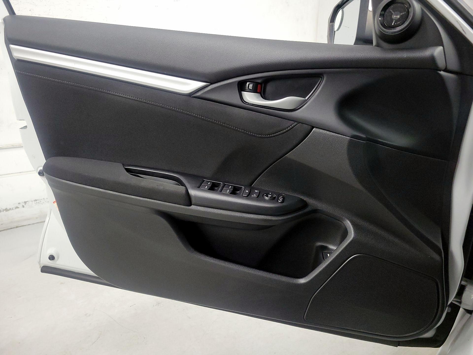 Thumbnail: 2020 Honda Civic - 12
