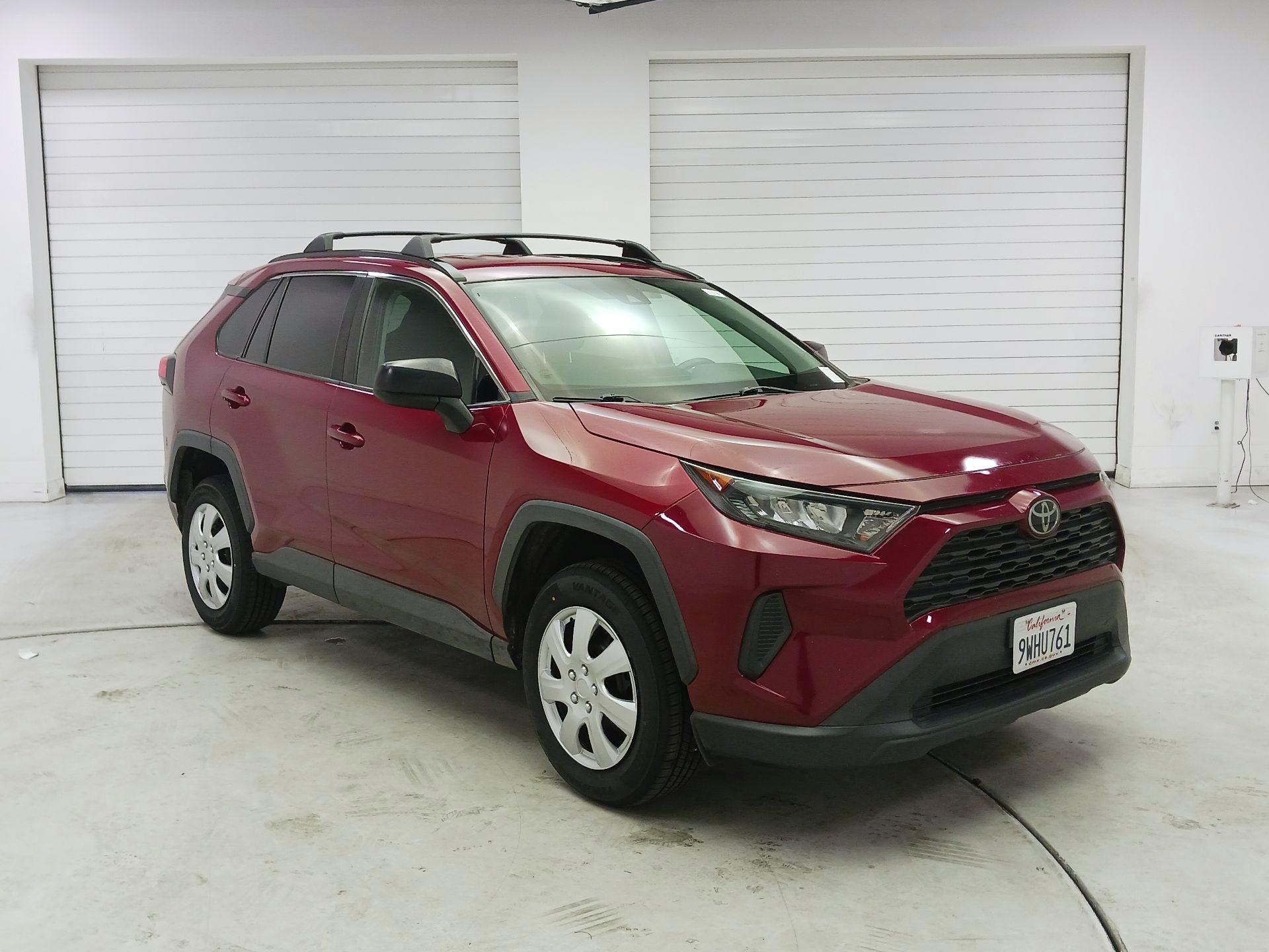 Thumbnail: 2020 Toyota RAV4 - 1