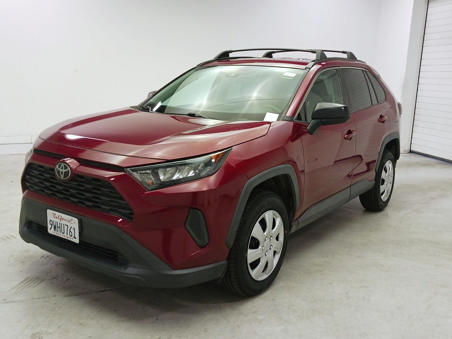 Thumbnail: 2020 Toyota RAV4 - 3