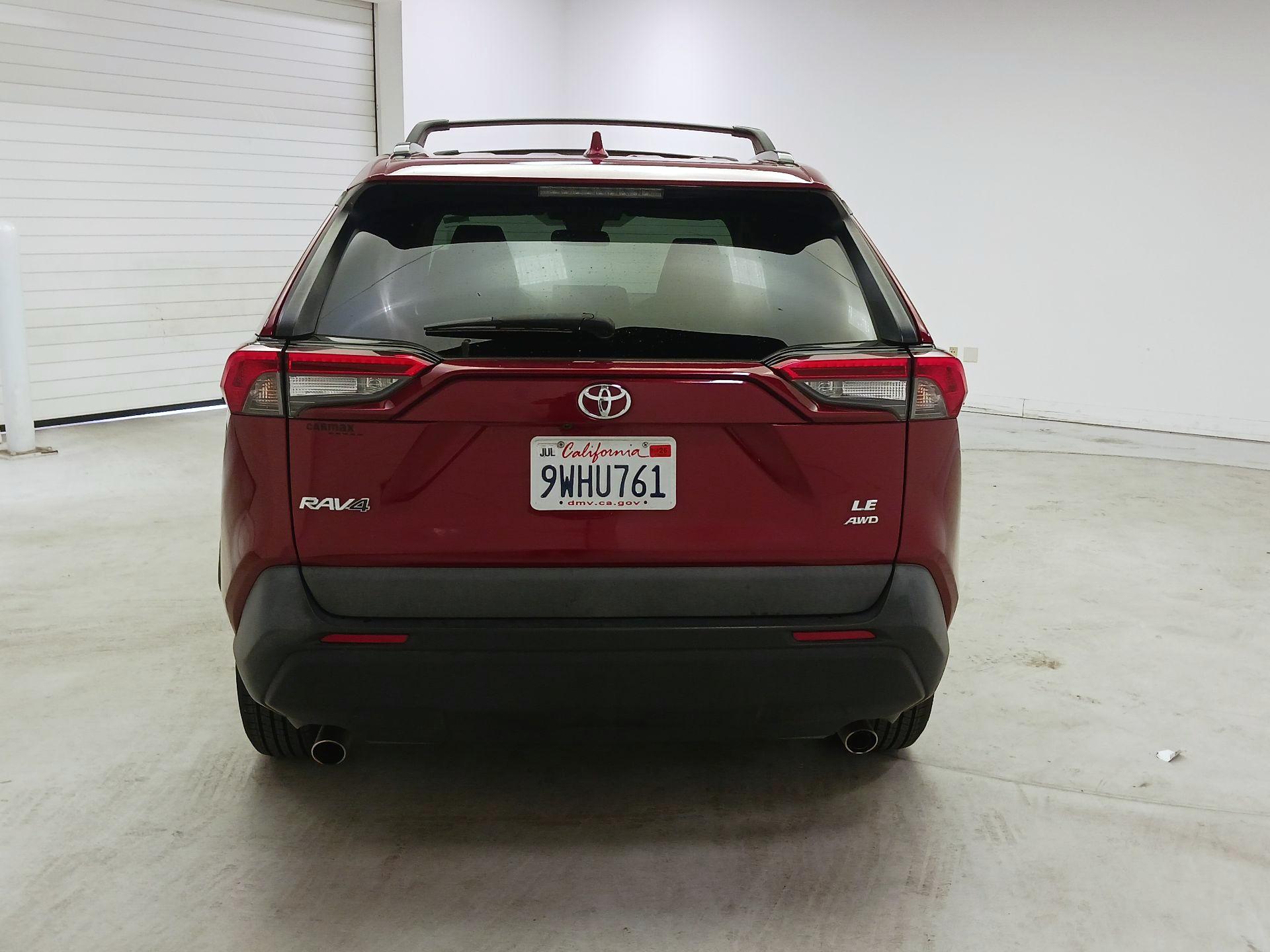 Thumbnail: 2020 Toyota RAV4 - 6